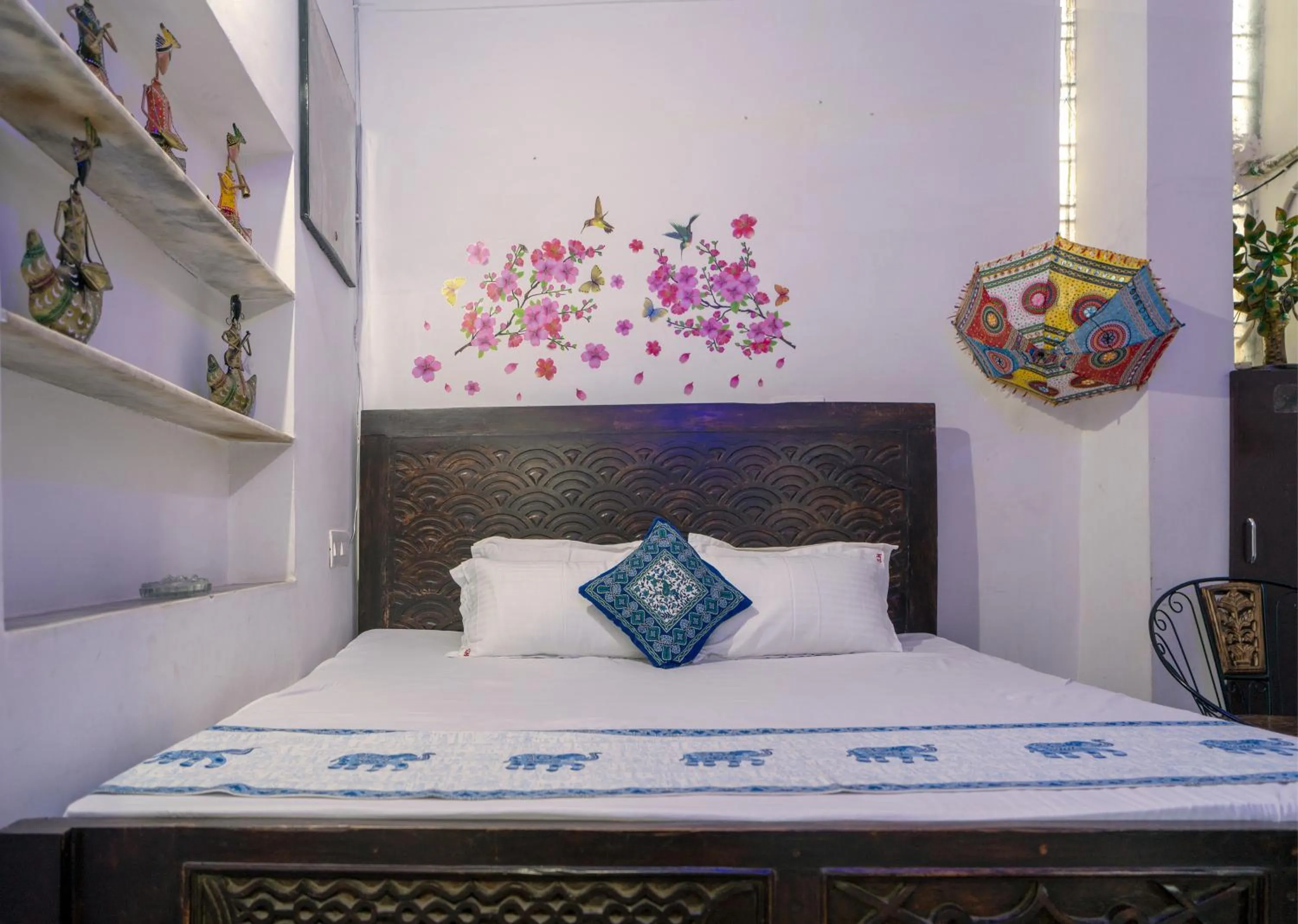 Deluxe Room (2 Adults + 1 Child) in Soham Haveli Udaipur