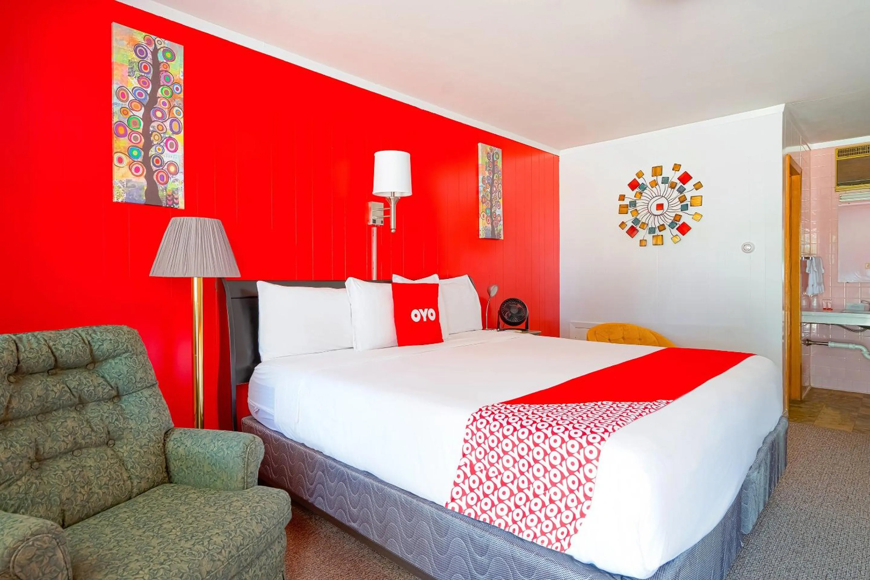 King Room in OYO Hotel Lamberton Hwy 14