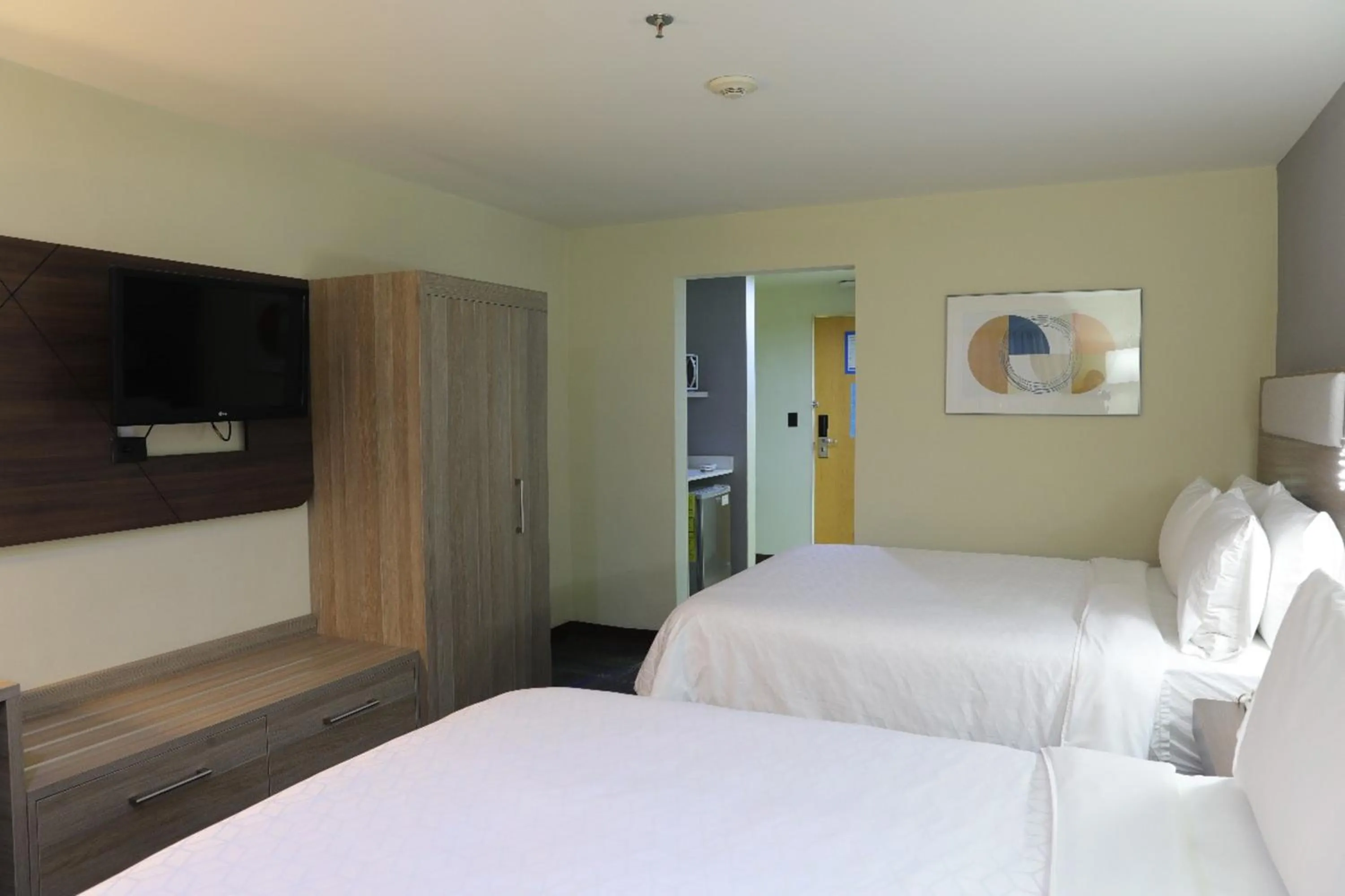Standard Room with Two Queen Beds in Holiday Inn Express Piedras Negras by IHG