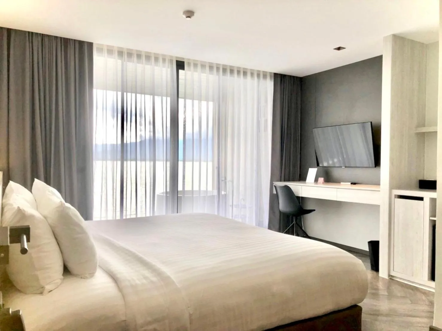 Deluxe Room in M2 Hotel Waterside