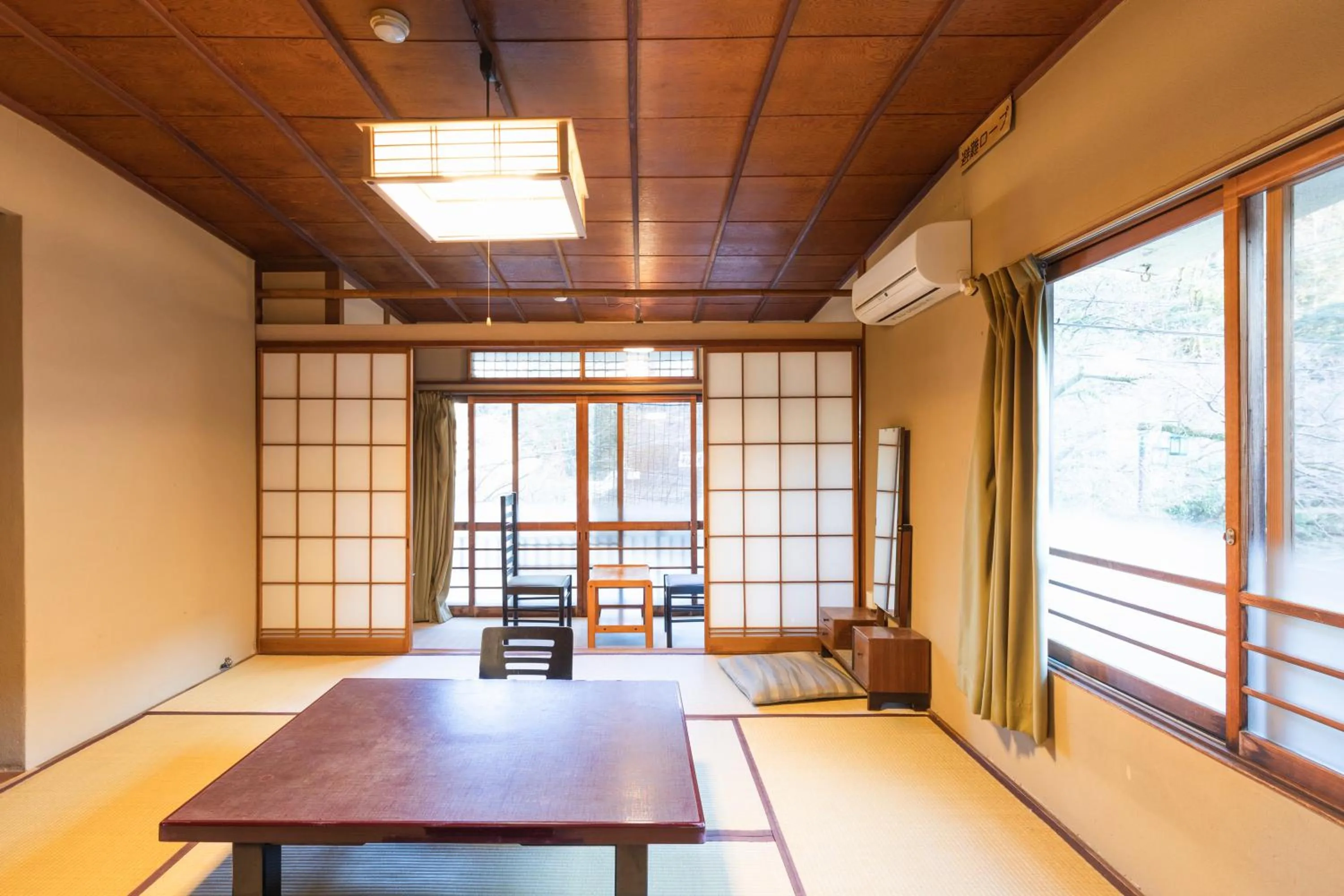 Japanese-Style Triple Room - Room Only ( Up to 3 people ) in Yushintei