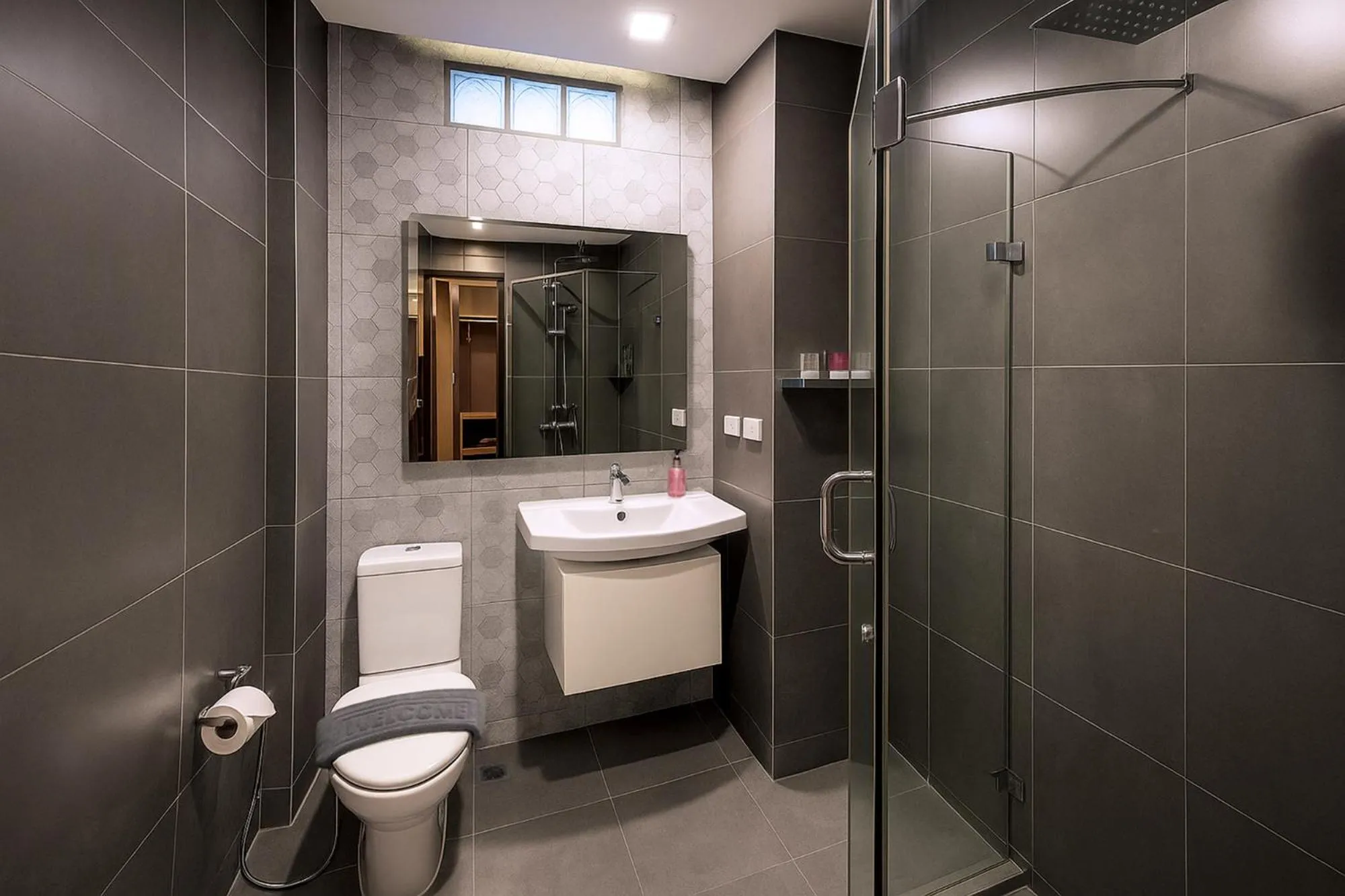 Superior Twin Room with City View in GLOW Pattaya