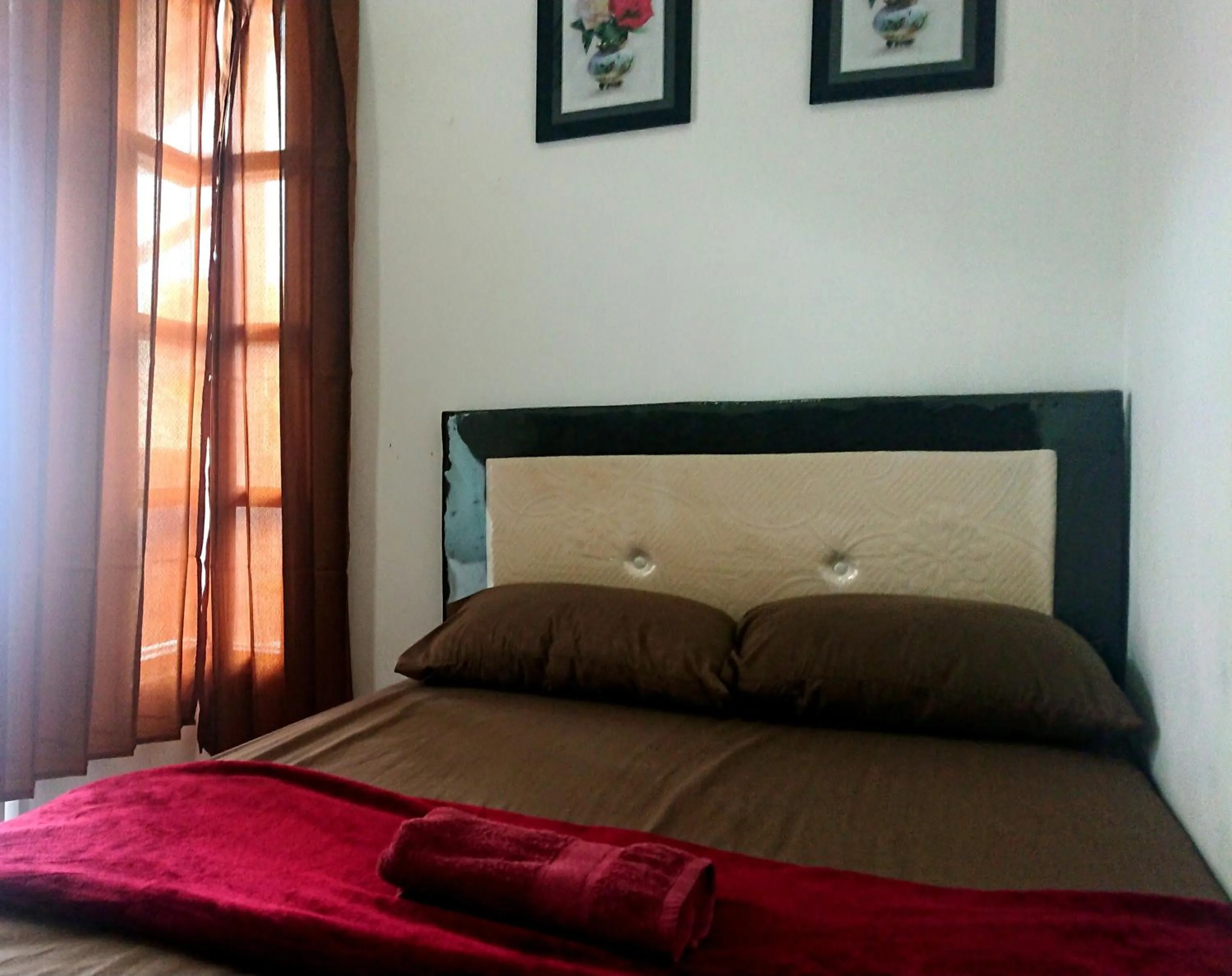 Budget Double Room in EDUTAMA Homestay Syariah
