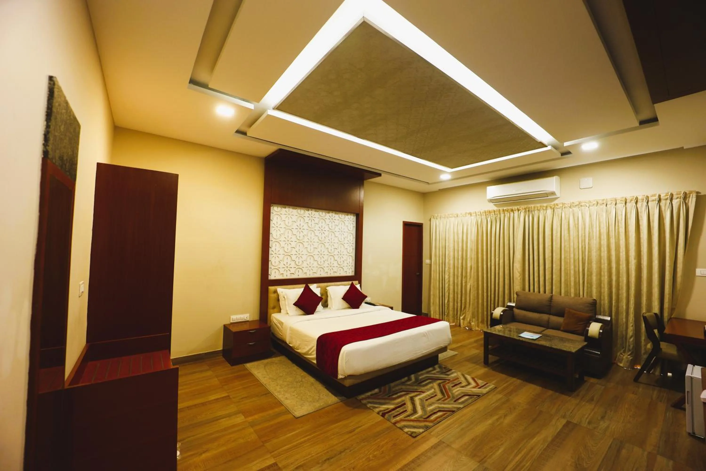 Family Suite in coral beach resort