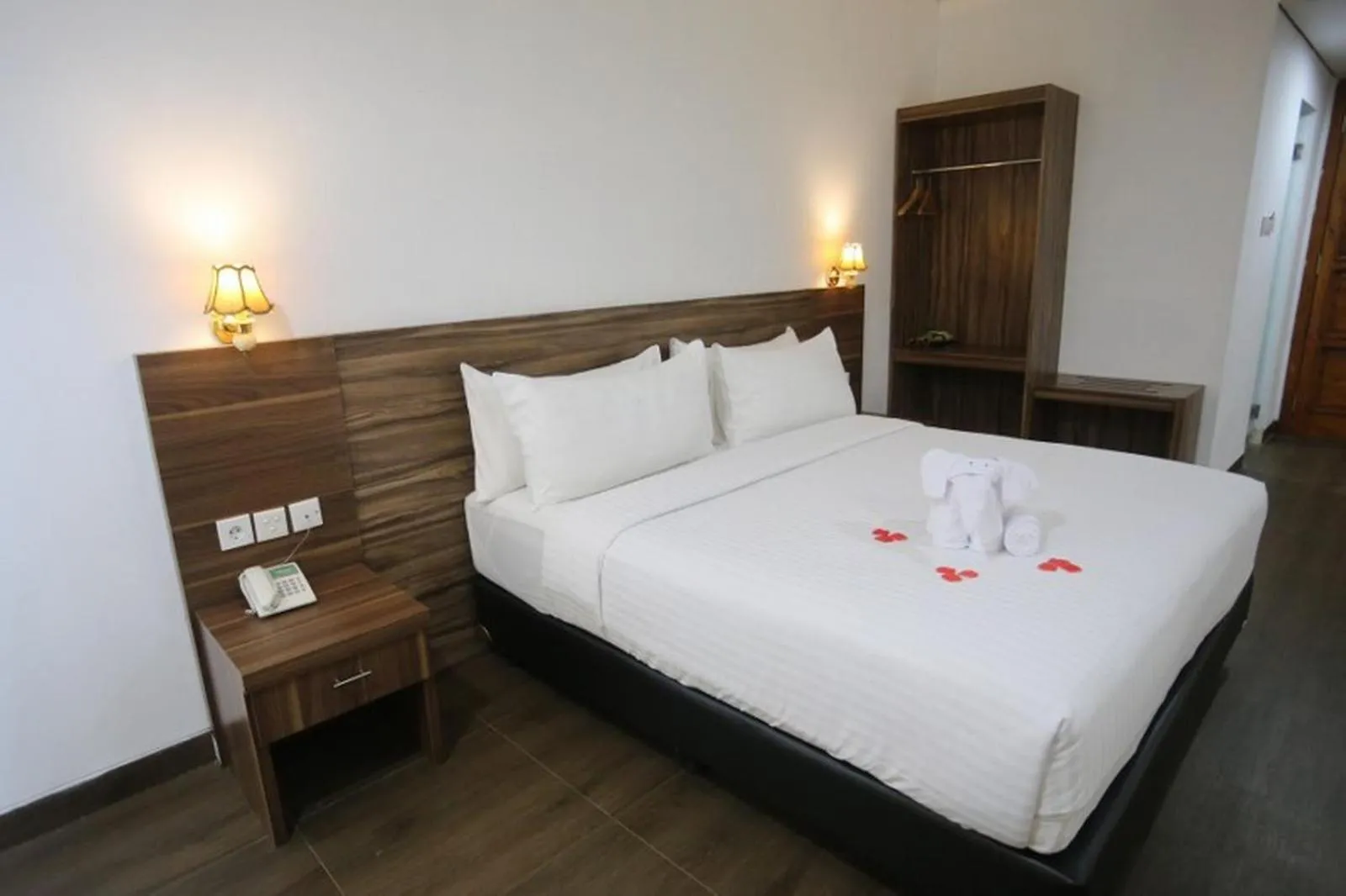 Deluxe Double Room in Azza Hotel Palembang