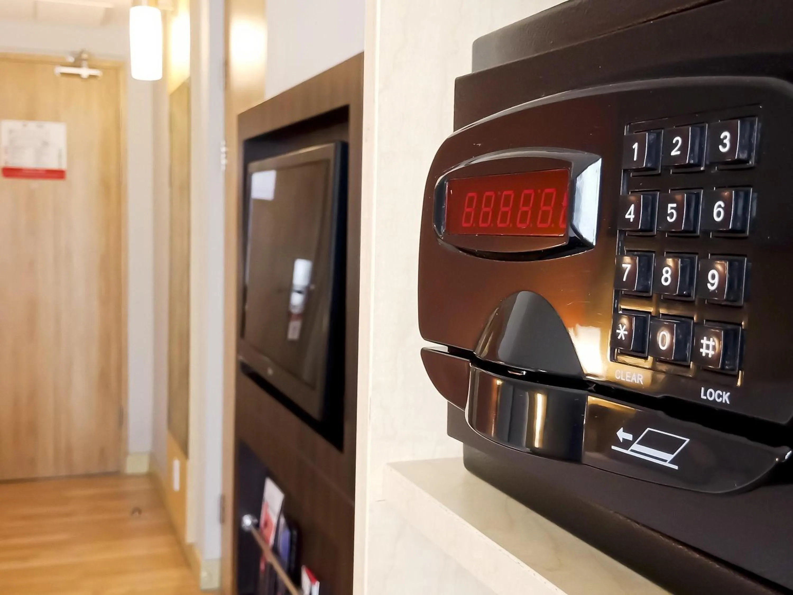 Standard Twin Room with Sea View in Ibis Padang