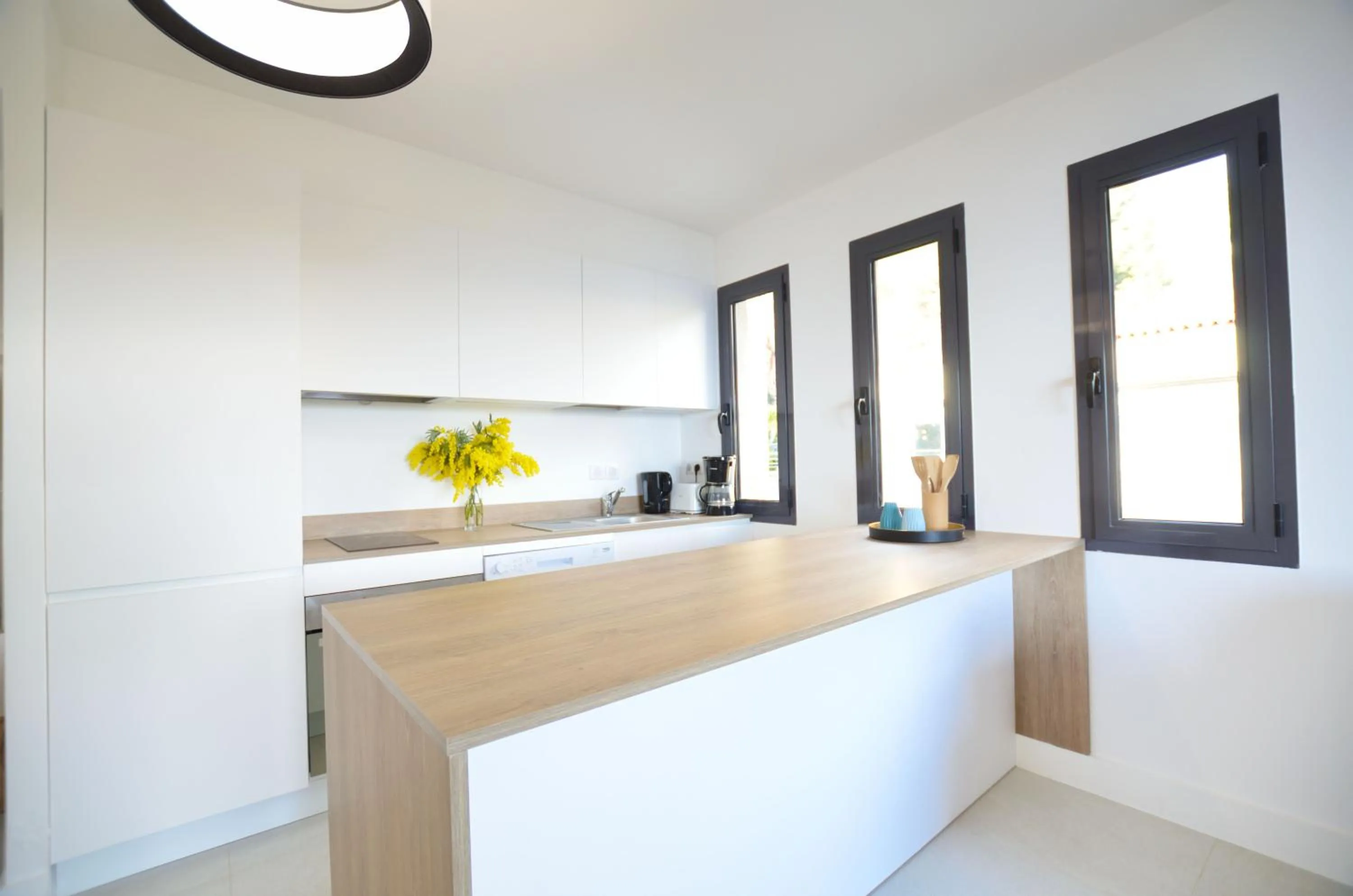 Deluxe Suite with Sea View in La Perle d'Eze - Aparthotel