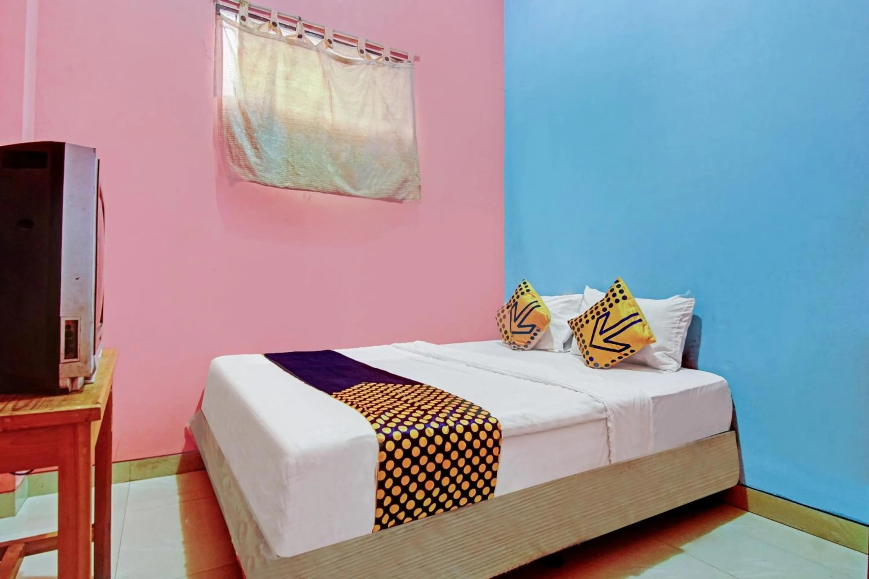 Budget Double Room in Hotel O Aliyah Syariah