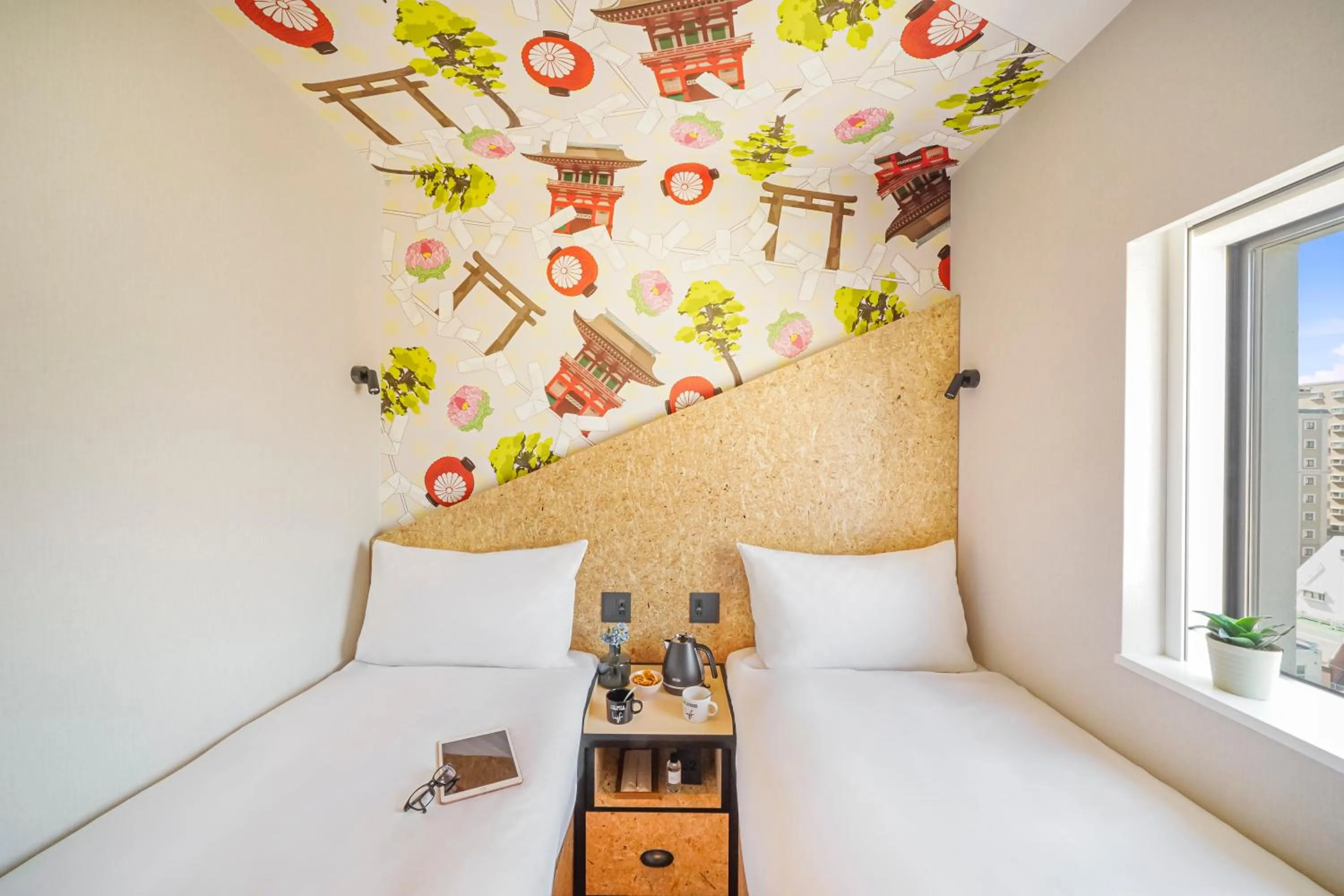 Side by Side (Studio Twin) in lyf Tenjin Fukuoka