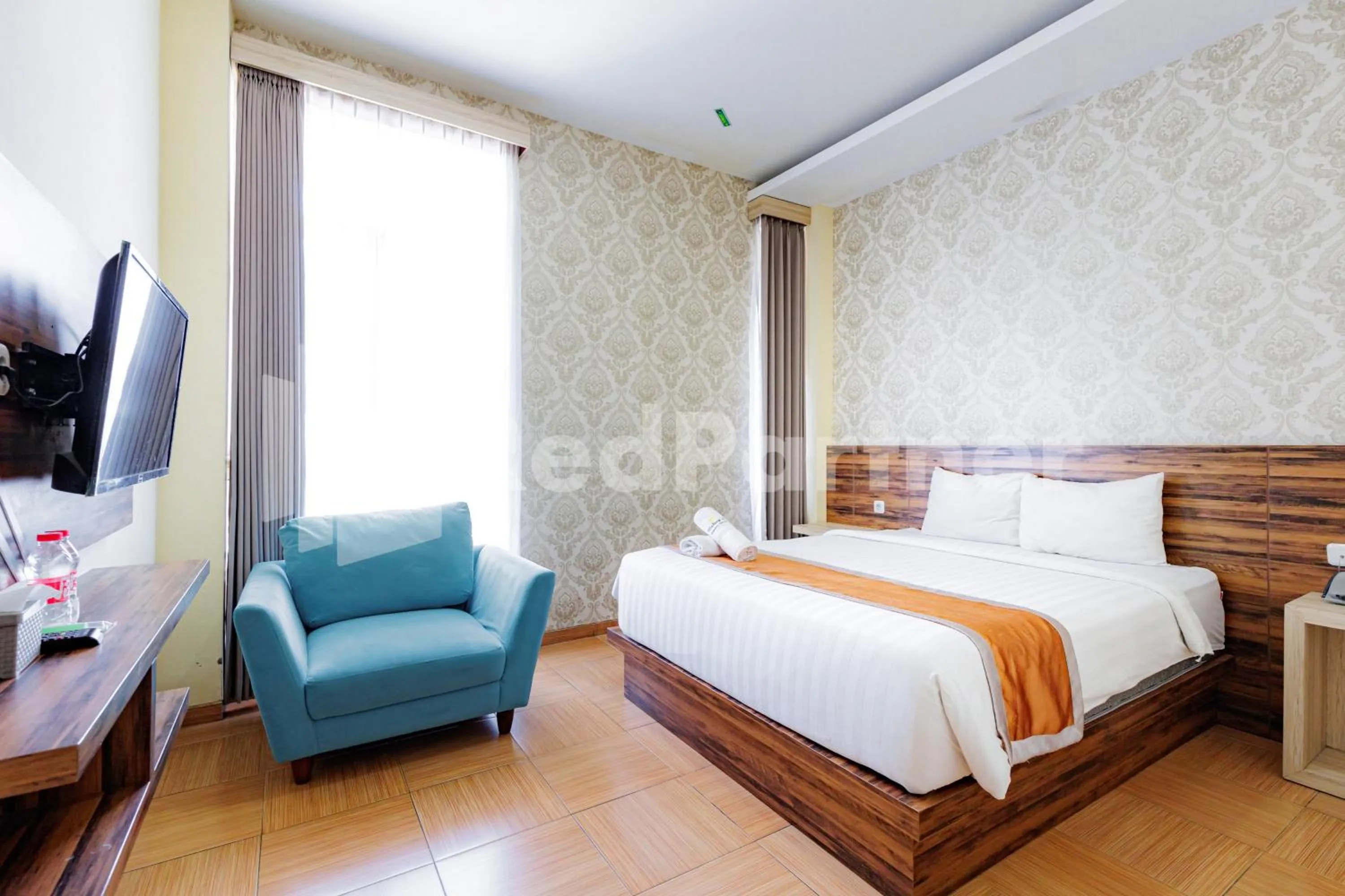 Superior Double Room in De Malang Sweet Homestay Syariah Mitra RedDoorz