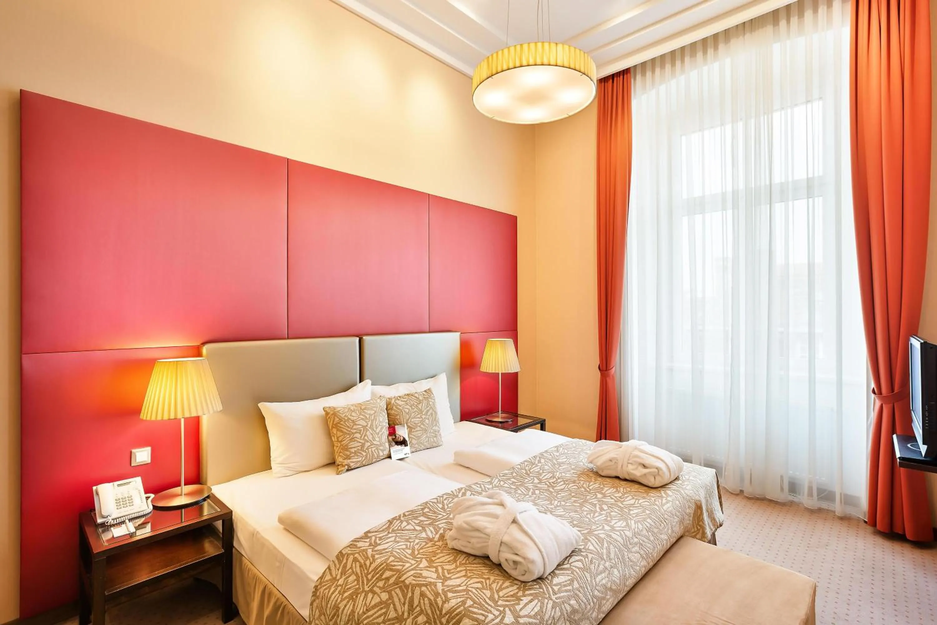 Junior Suite in Austria Trend Hotel Savoyen Vienna - 4 stars superior