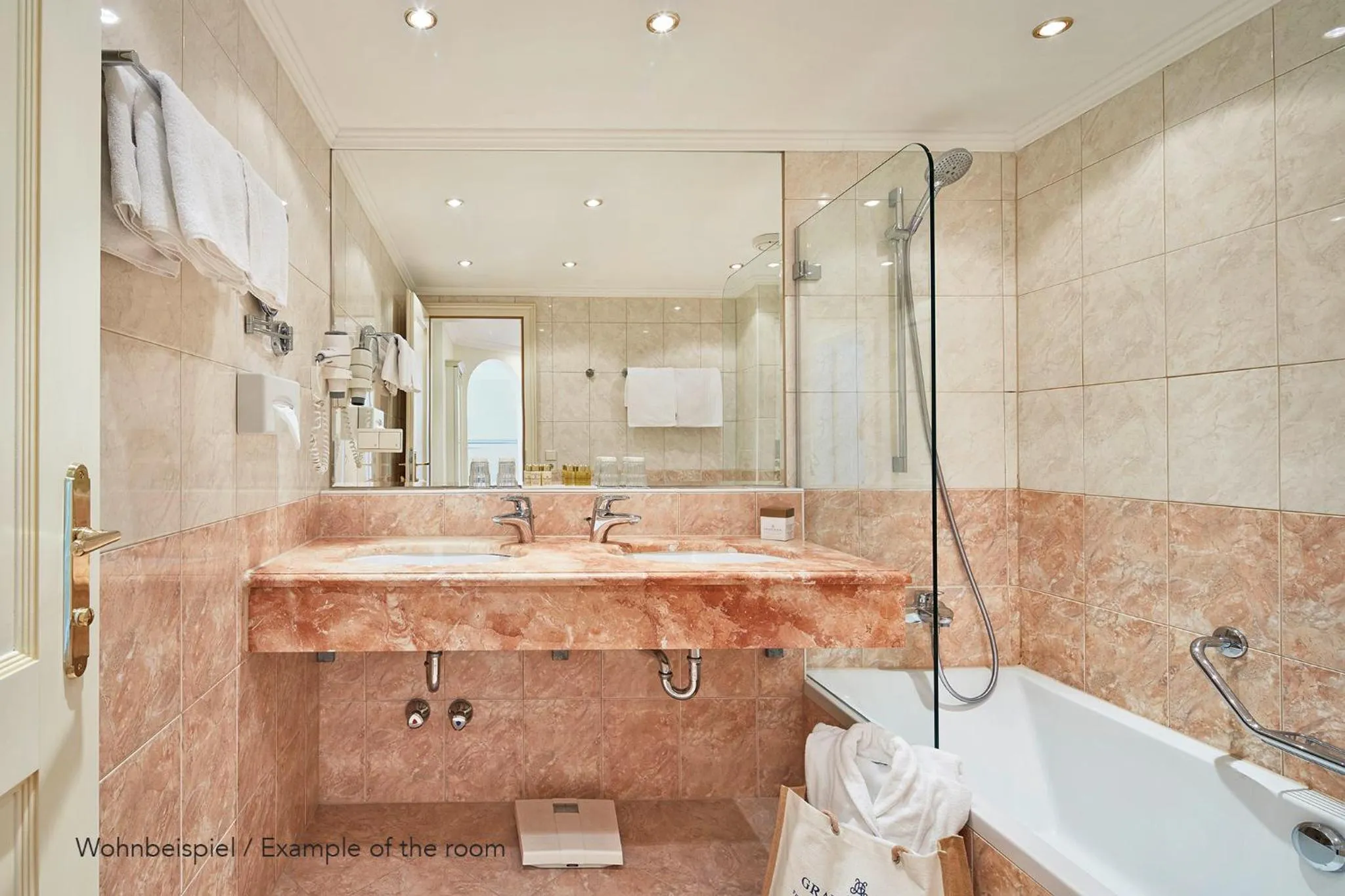 Family Room with Balcony in Grand Hotel Zell am See