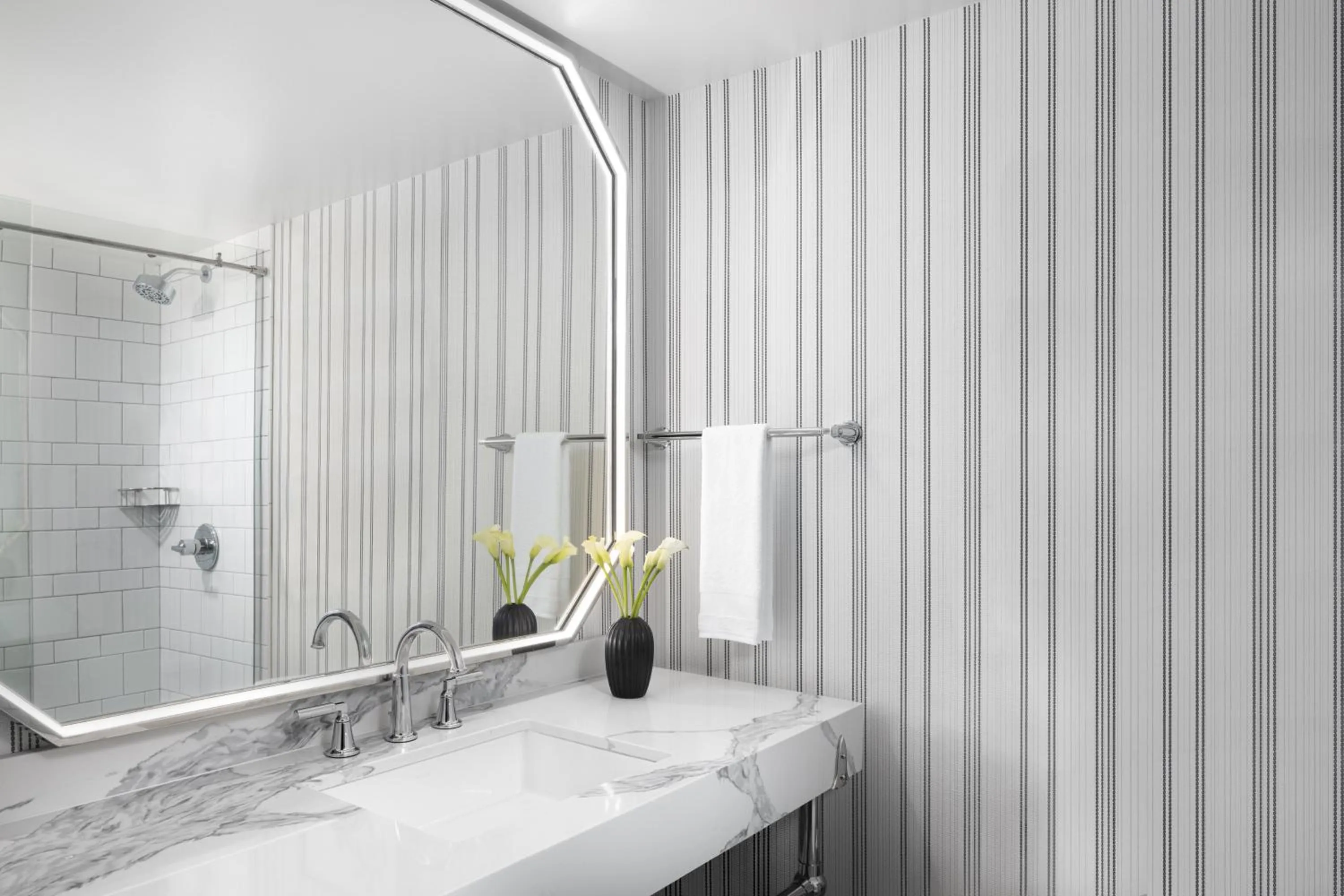 Deluxe Room - 2 Double Beds in Omni Charlottesville Hotel