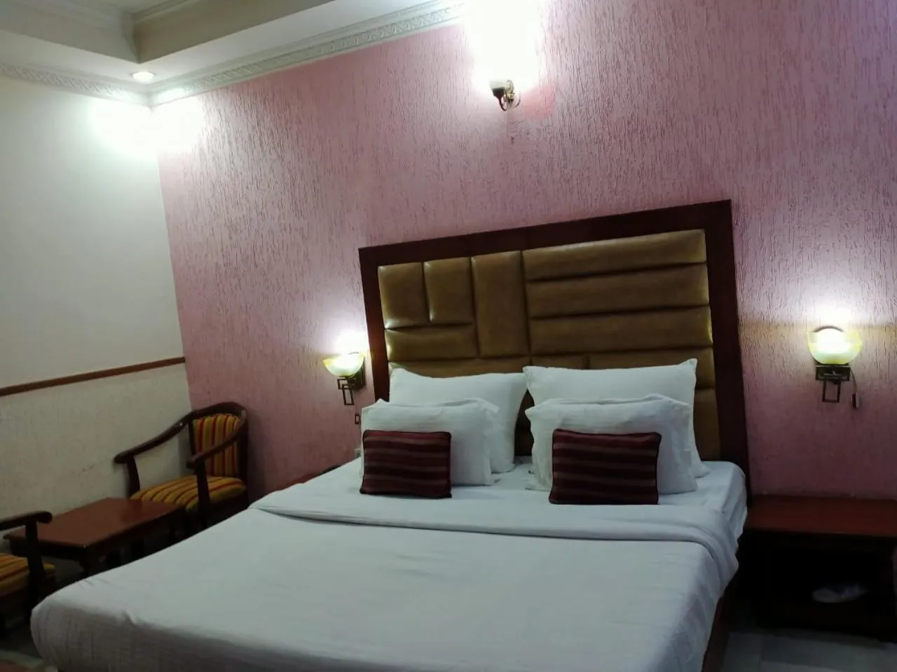 Large Single Room in HOTEL CORPORATE INN