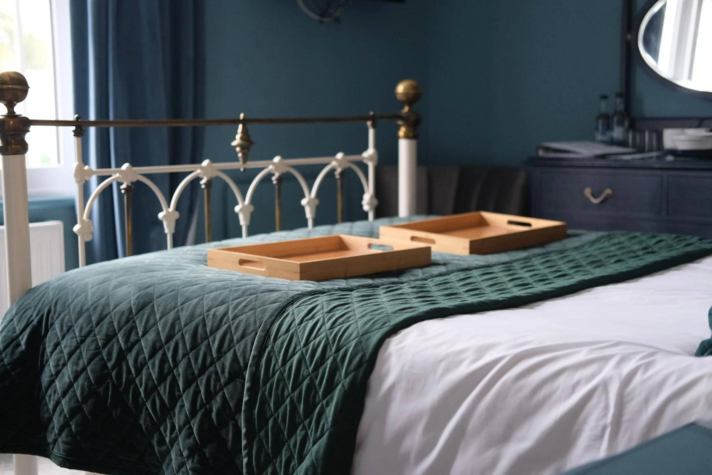 Superior Double Room in The Crown Inn Dial Post