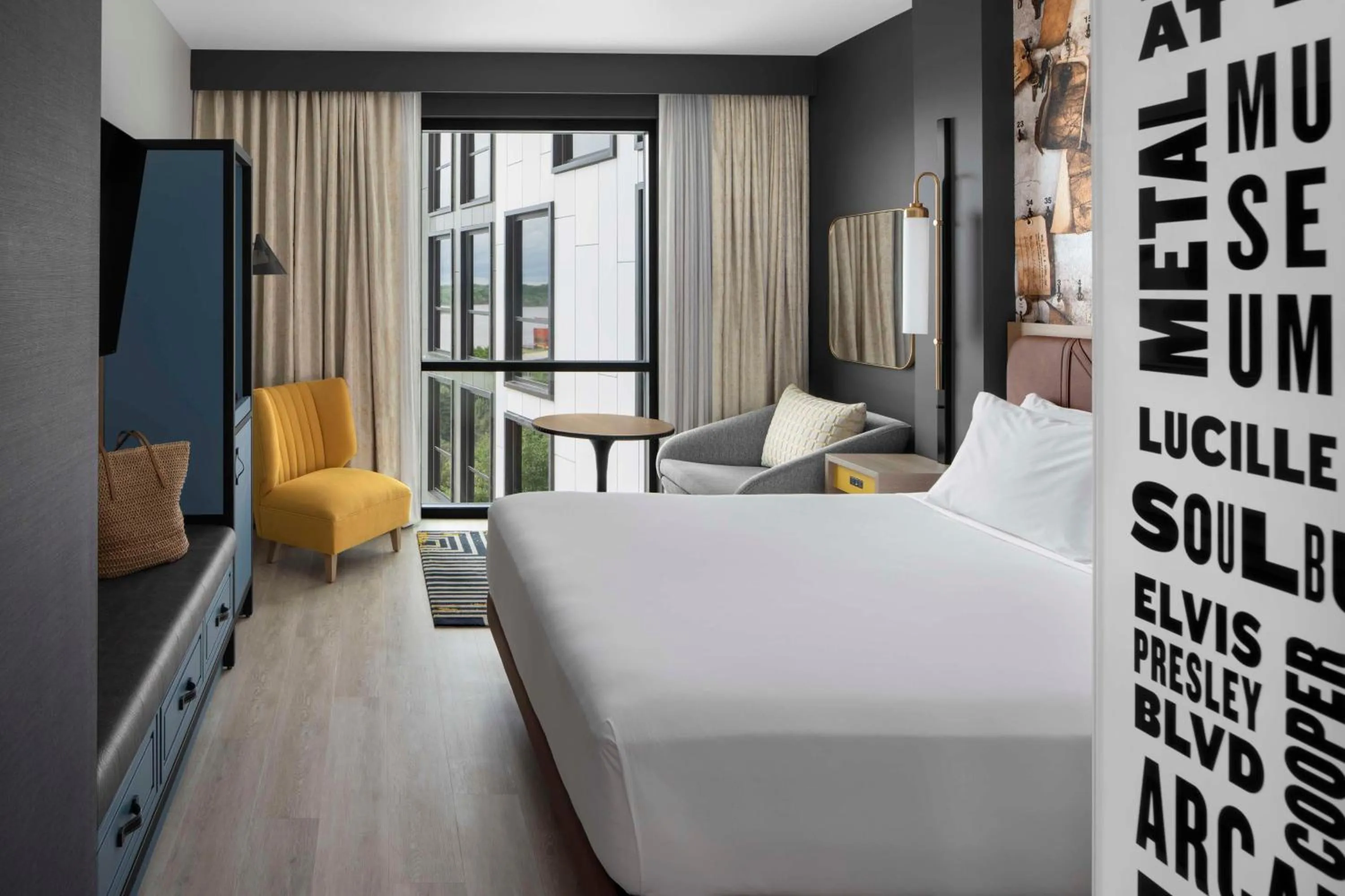 King Room with Accessible Tub - Disability Access in Hyatt Centric Beale Street Memphis