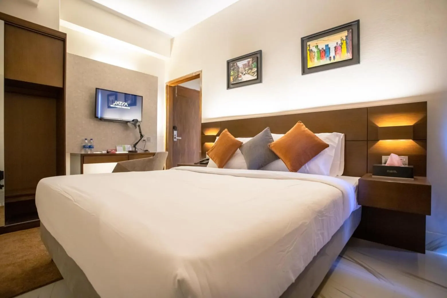 Bed in Jatra Flagship Chattogram City Centre