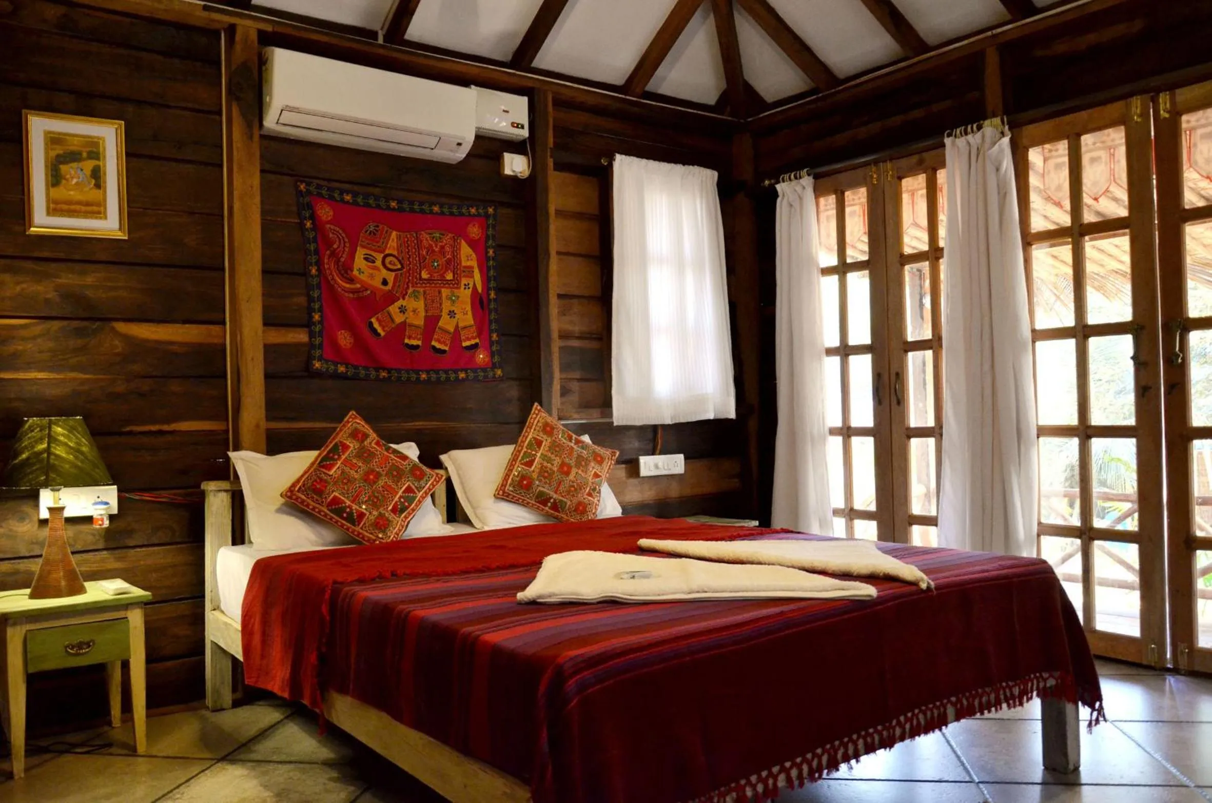 Tropical Wooden Cottage in Little India Beach Cottages