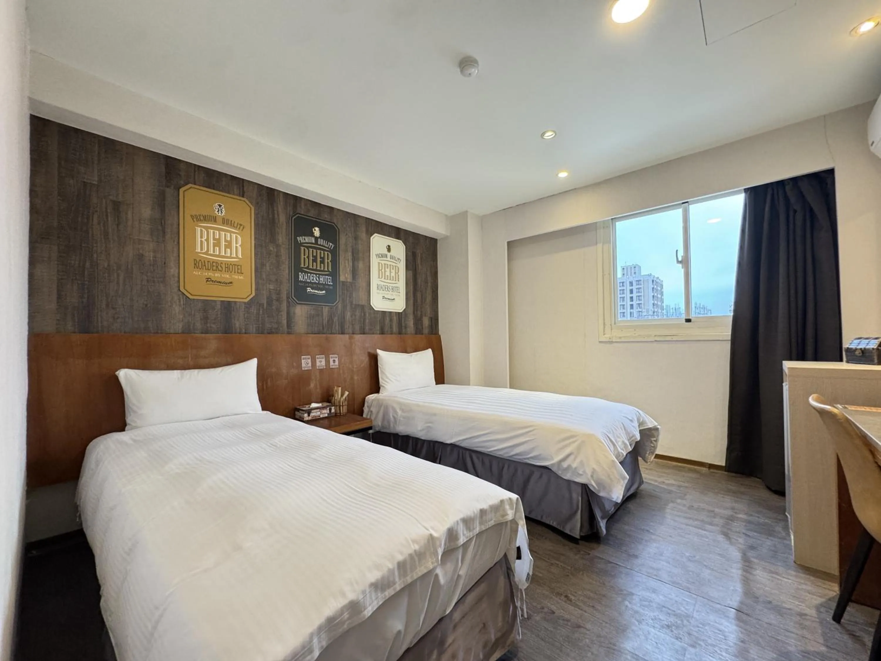 Standard Twin Room in Roaders Hotel Hualien Dongda