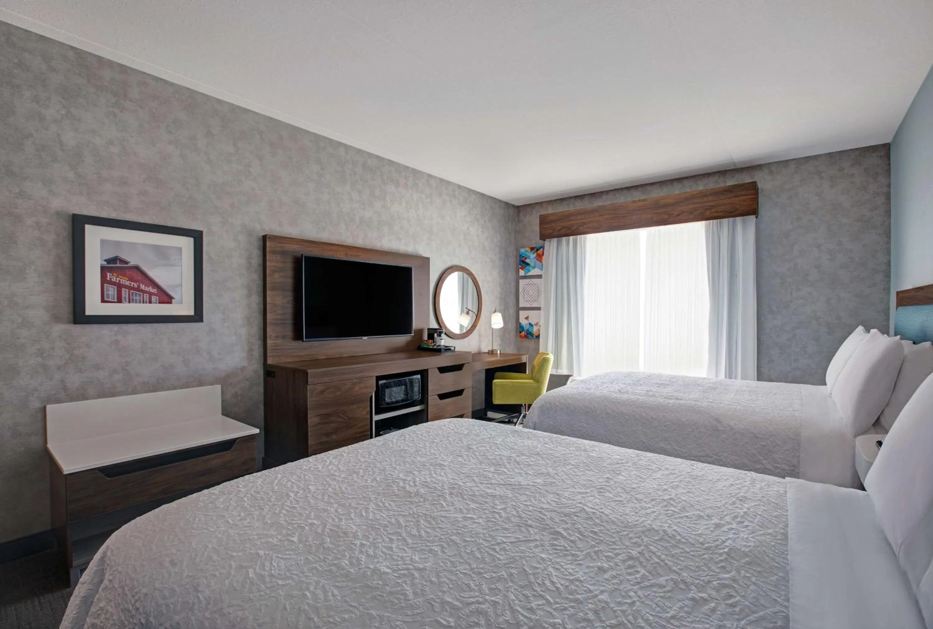 Queen Room with Two Queen Beds - Mobility and Hearing Access/Non-Smoking in Hampton Inn & Suites By Hilton Waterloo St. Jacobs