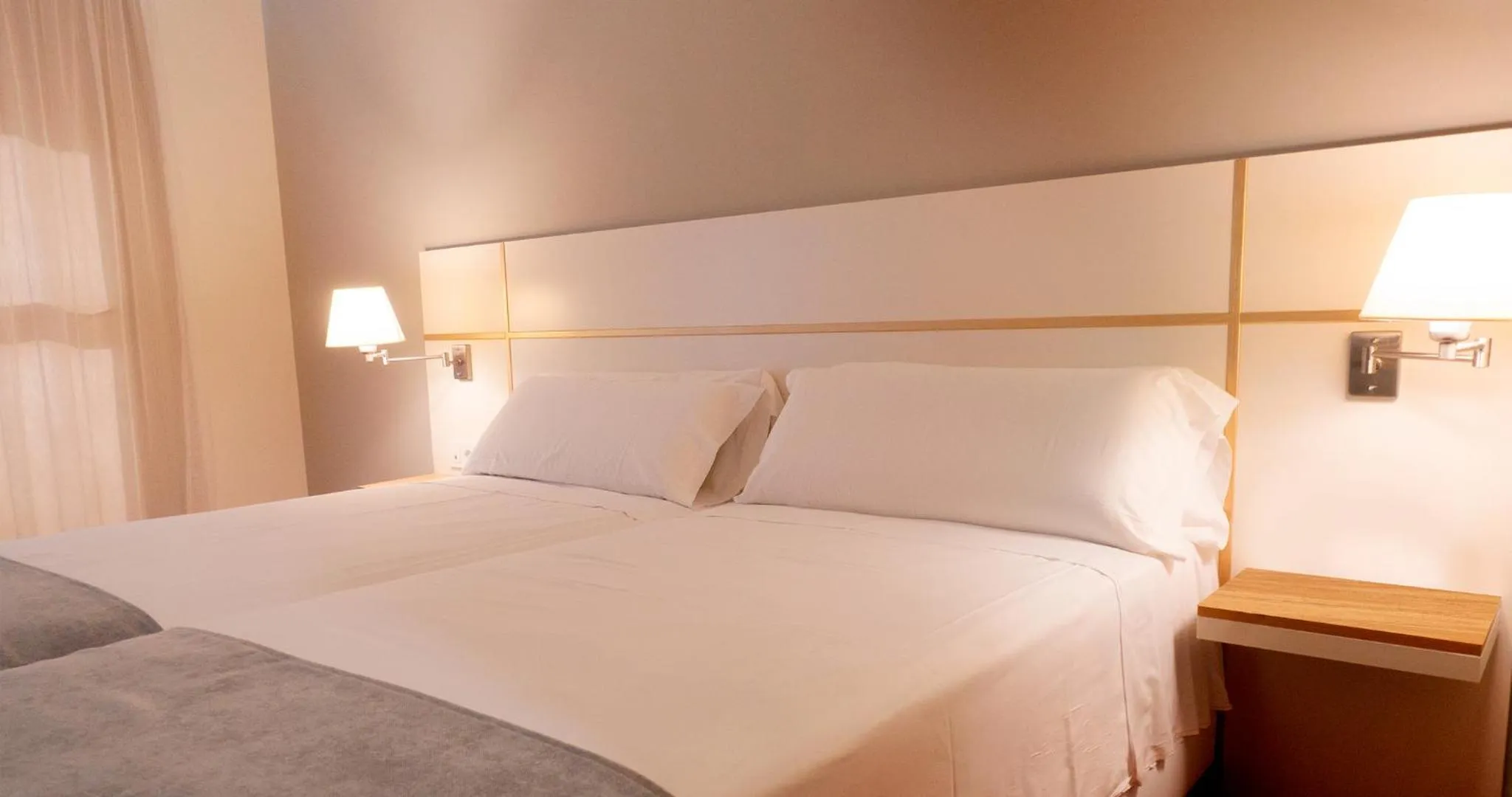 Penthouse with terrace in Hotel Vértice Chipiona Mar