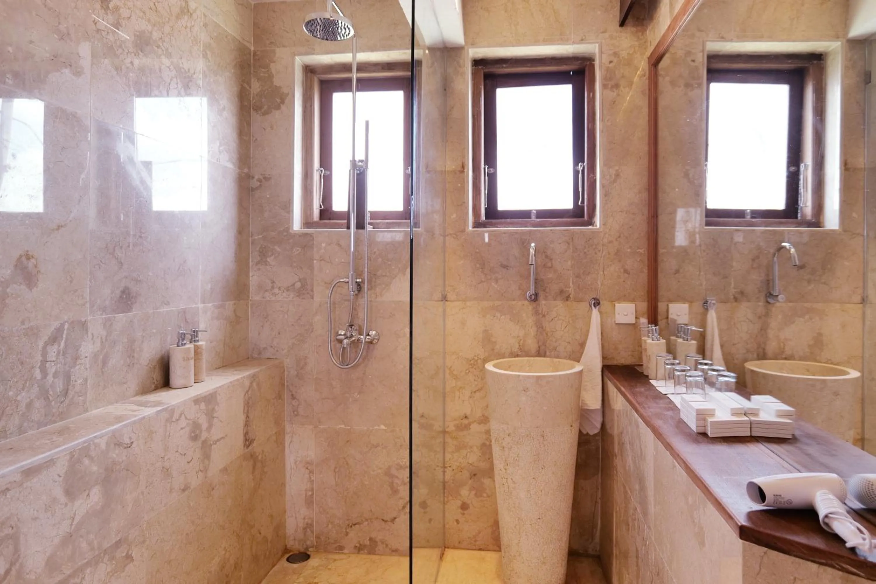 Shower in Gayatri