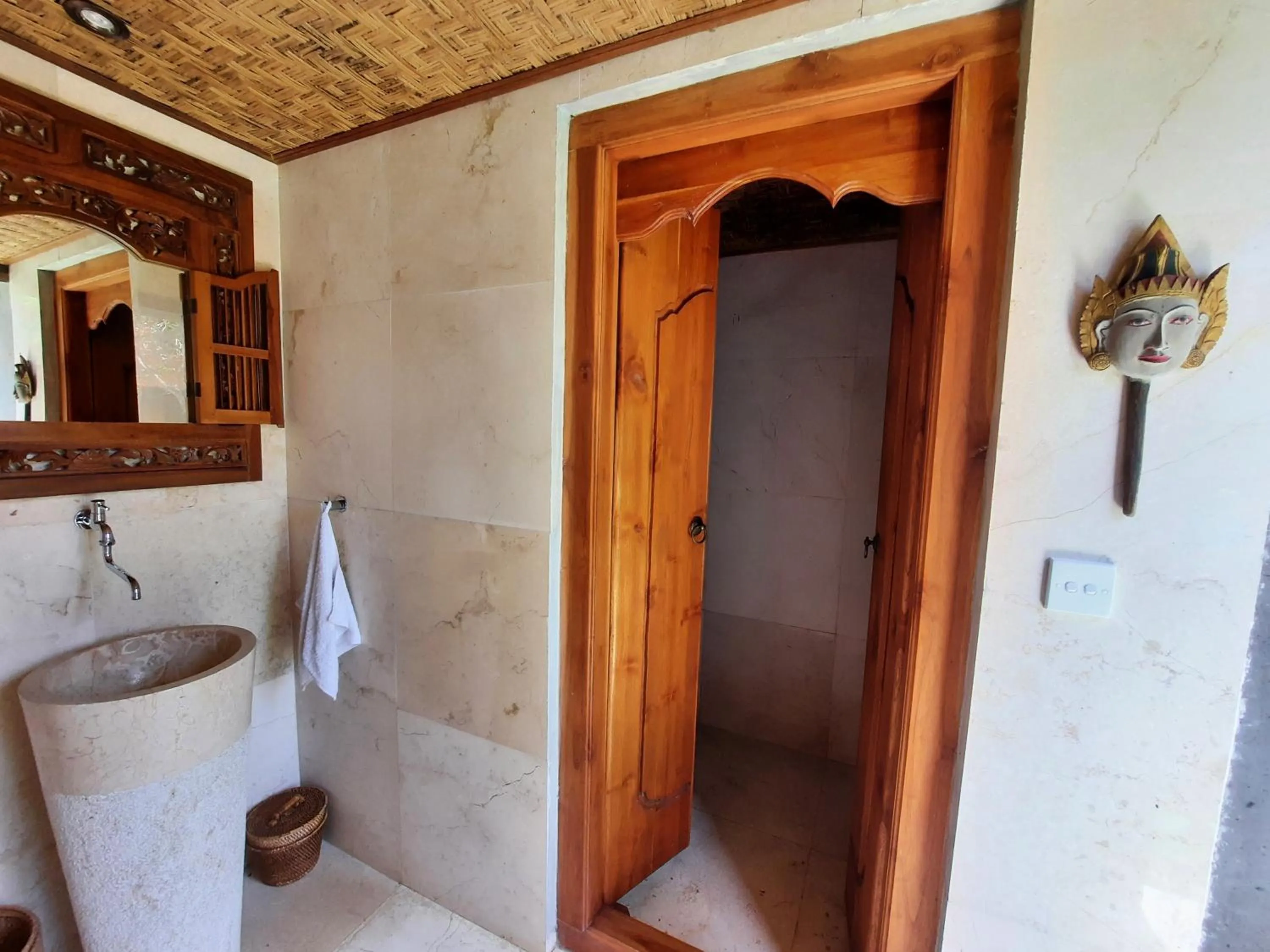 Toilet in Gayatri