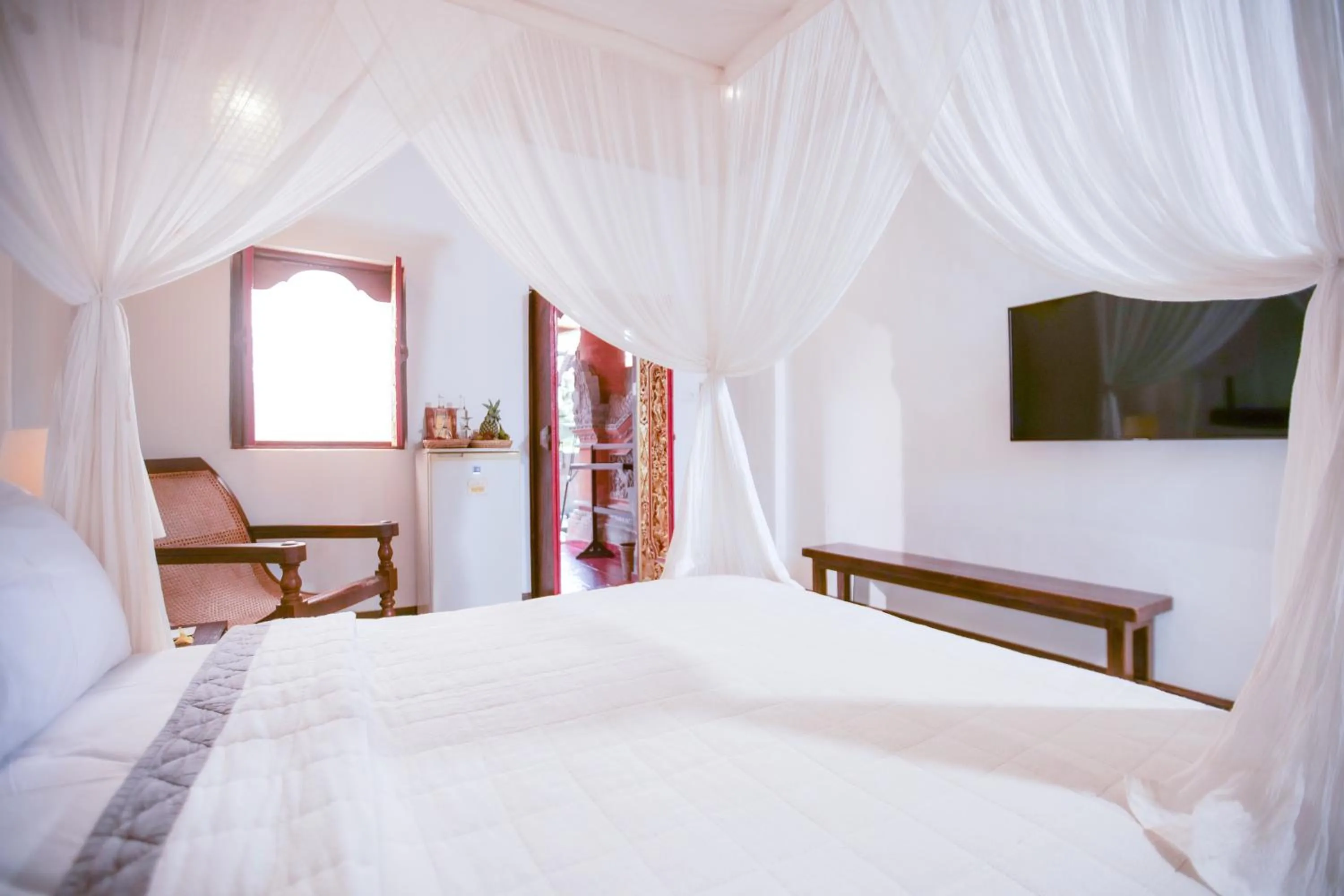 Bed in Gayatri