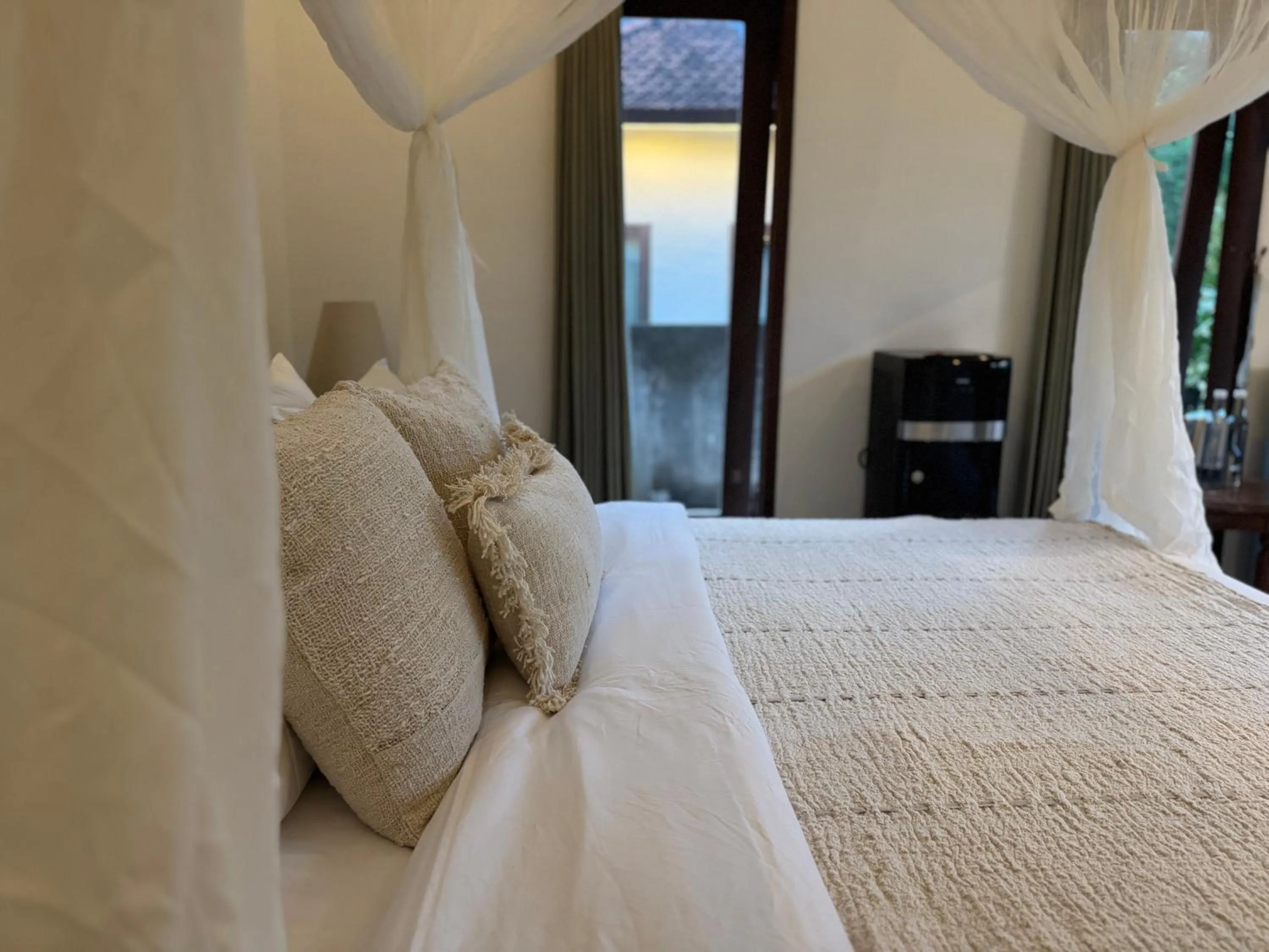 Bed in Gayatri