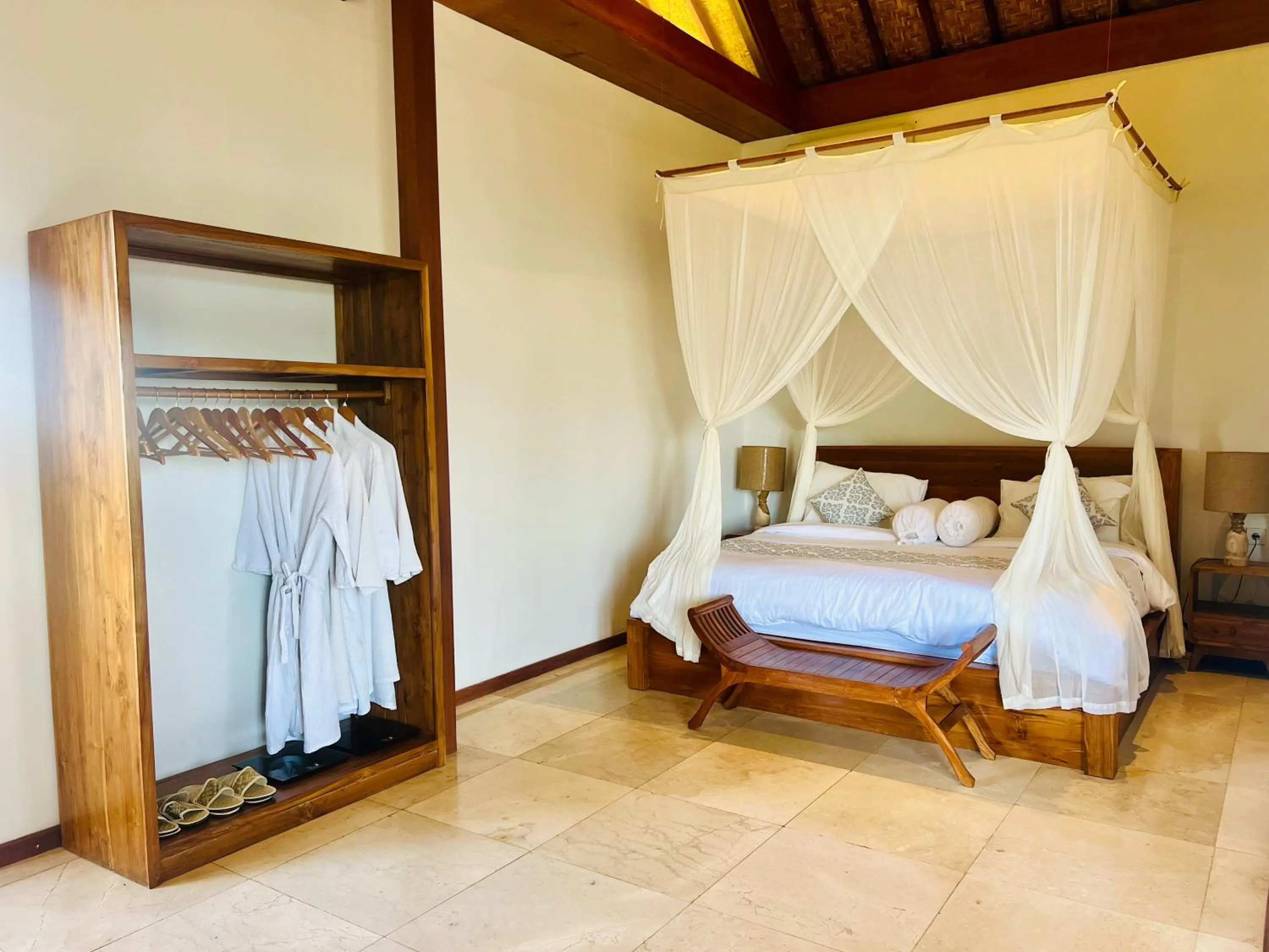 King Room with Two King Beds in Gayatri