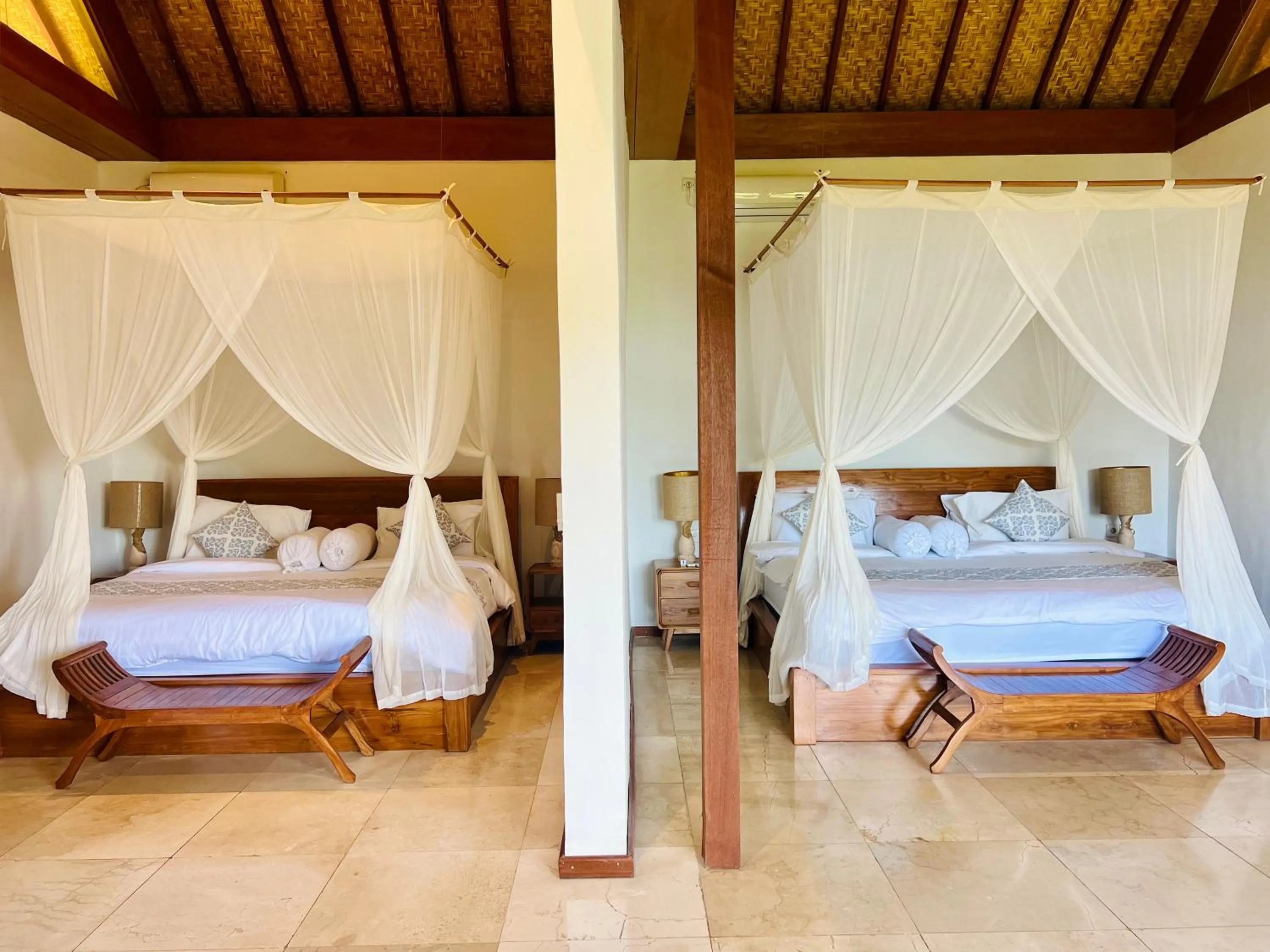 Bed in Gayatri