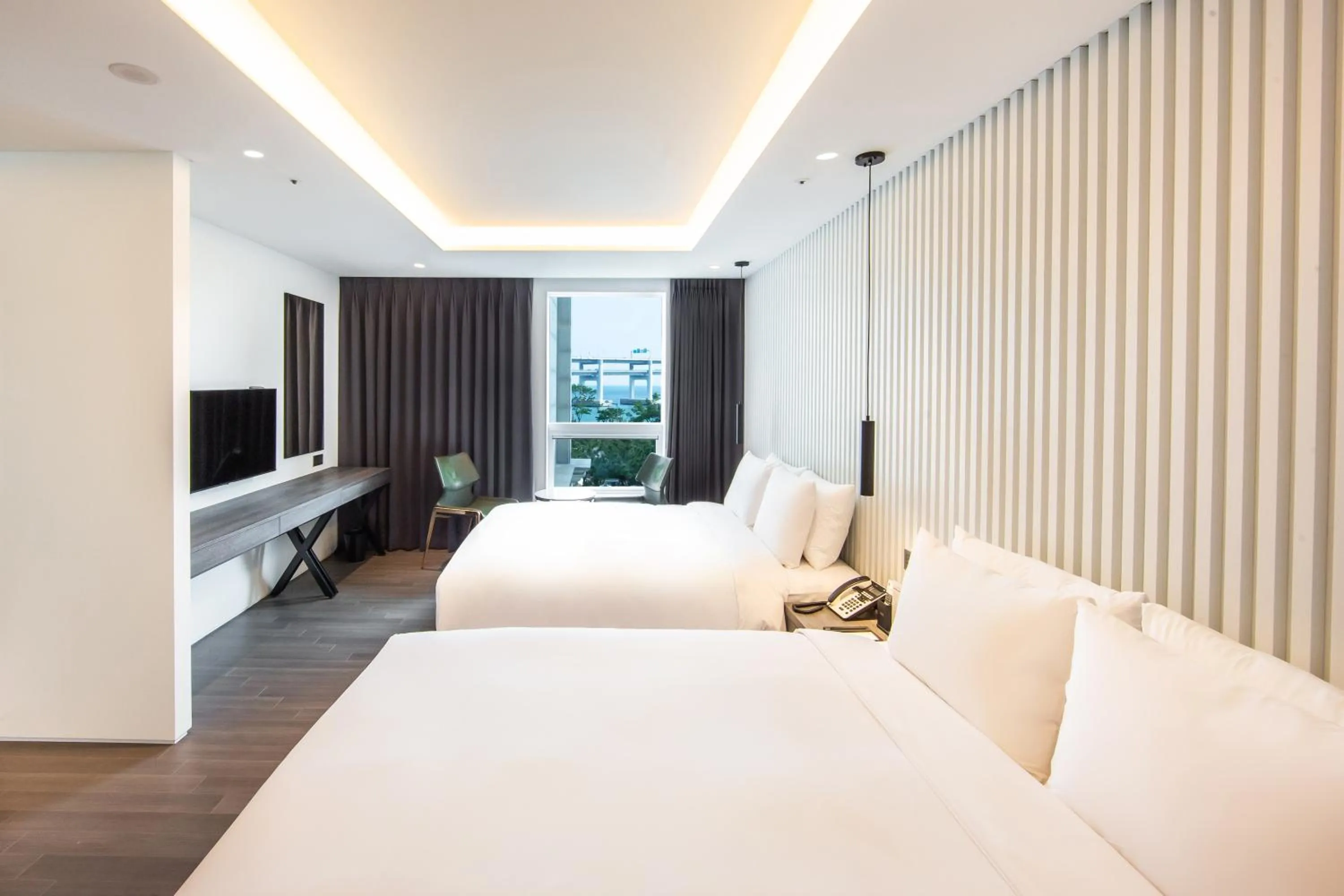 Royal Corner Suite in AG405 Hotel