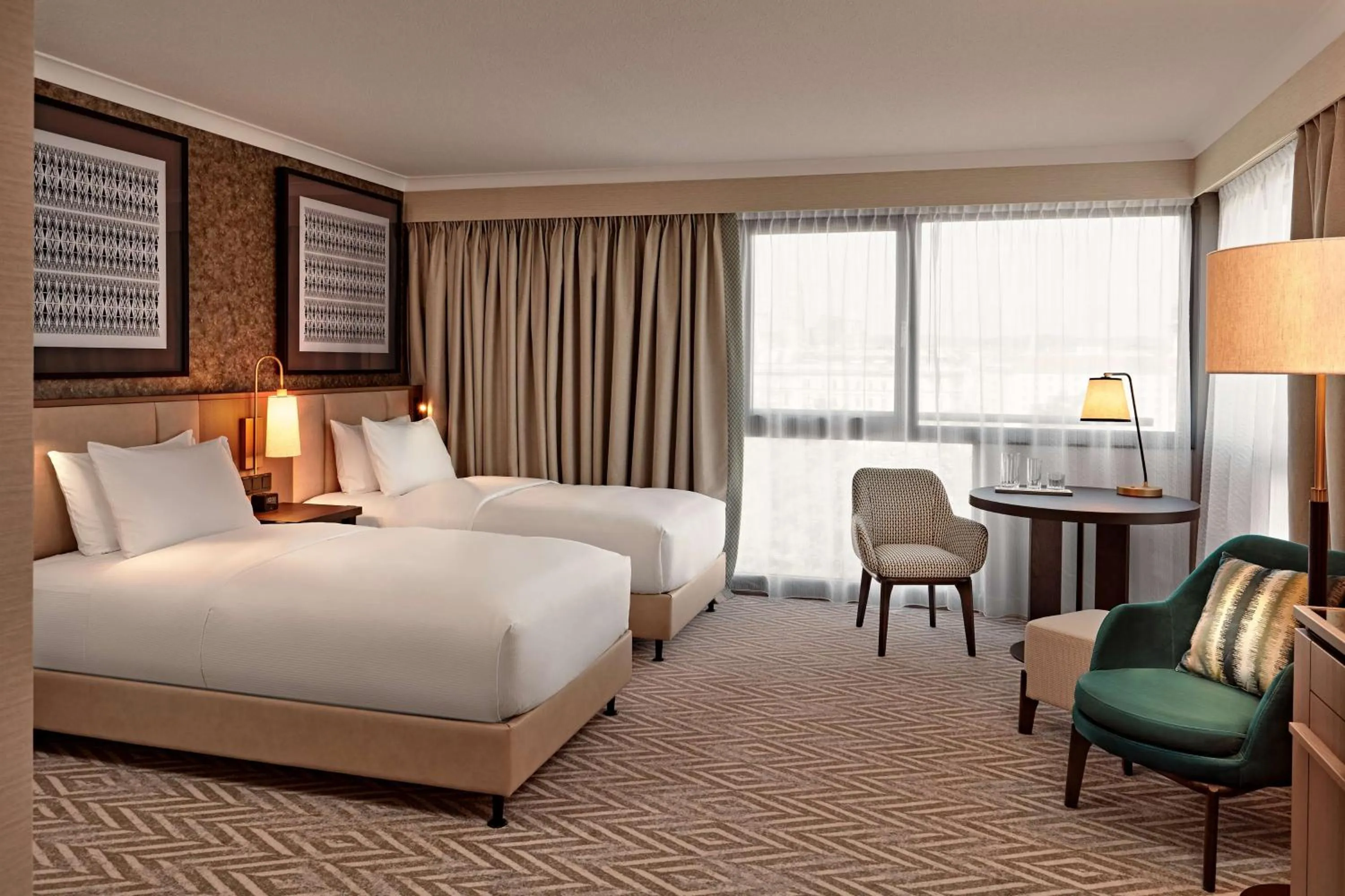 Corner Twin Room in Hilton Vienna Park