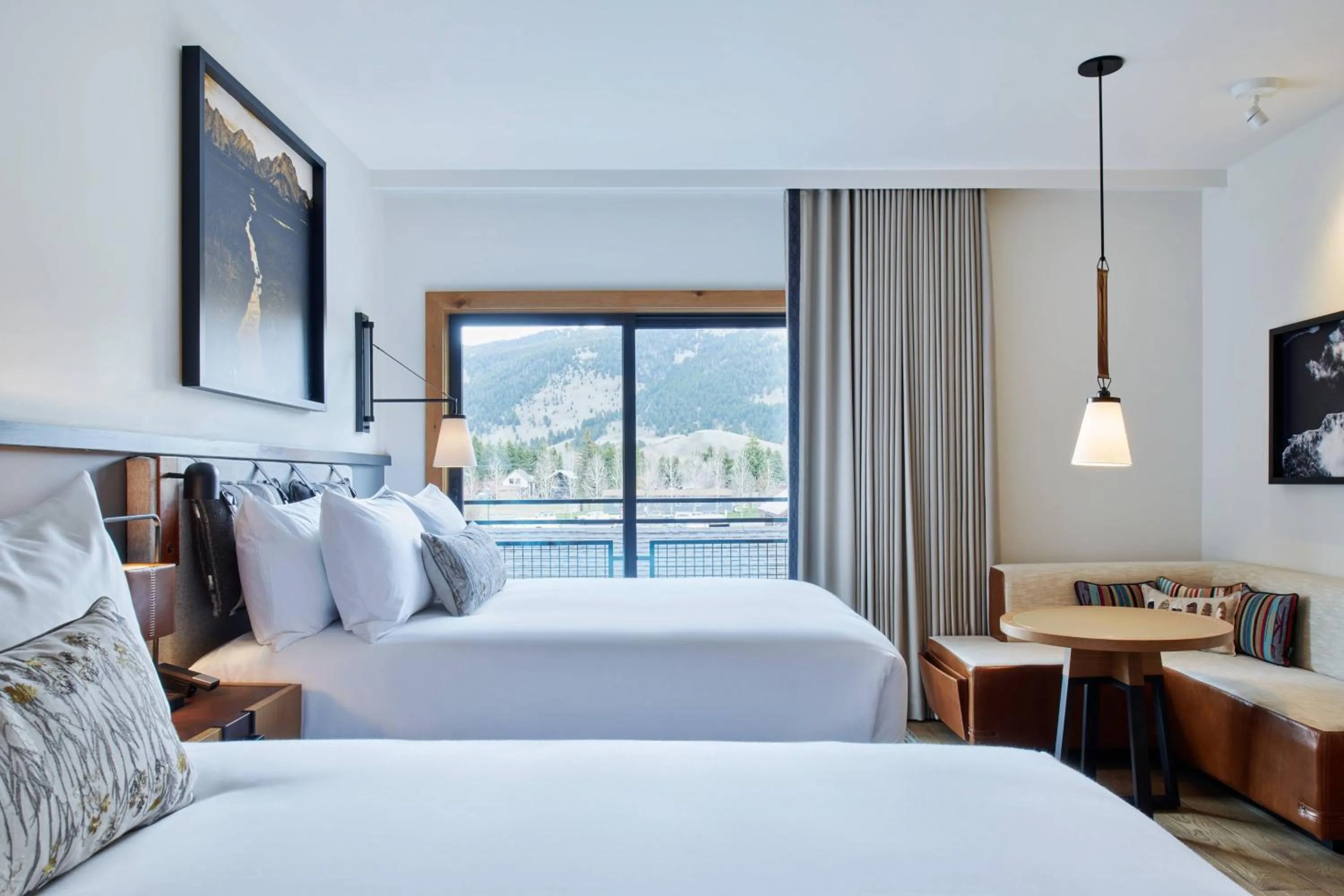 Deluxe Guest room with 2 Queen in The Cloudveil, Autograph Collection