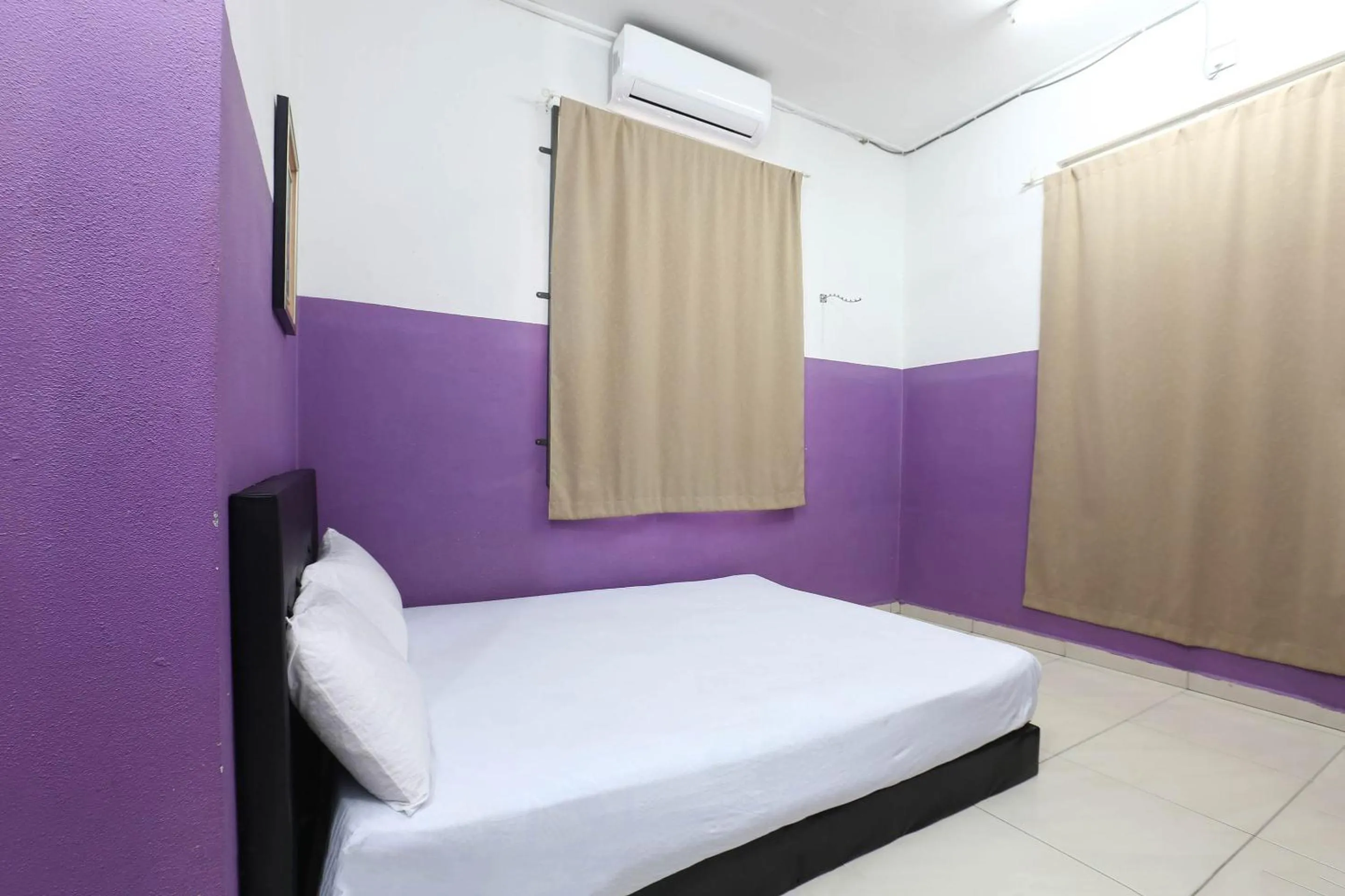 Deluxe Queen Room in Hotel O Innap Kota Bharu