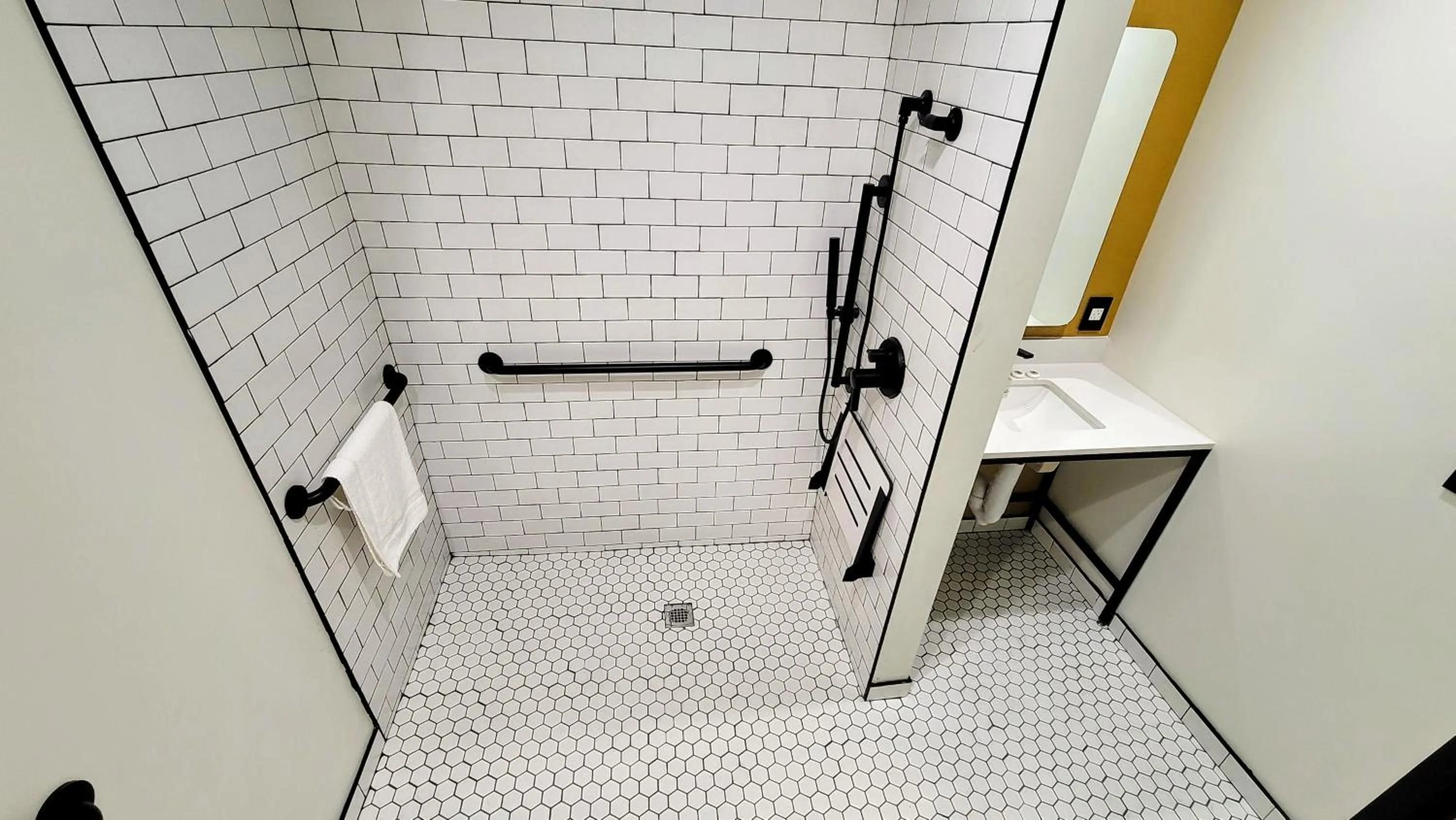 King Room - Disability Access in The Bell Vista