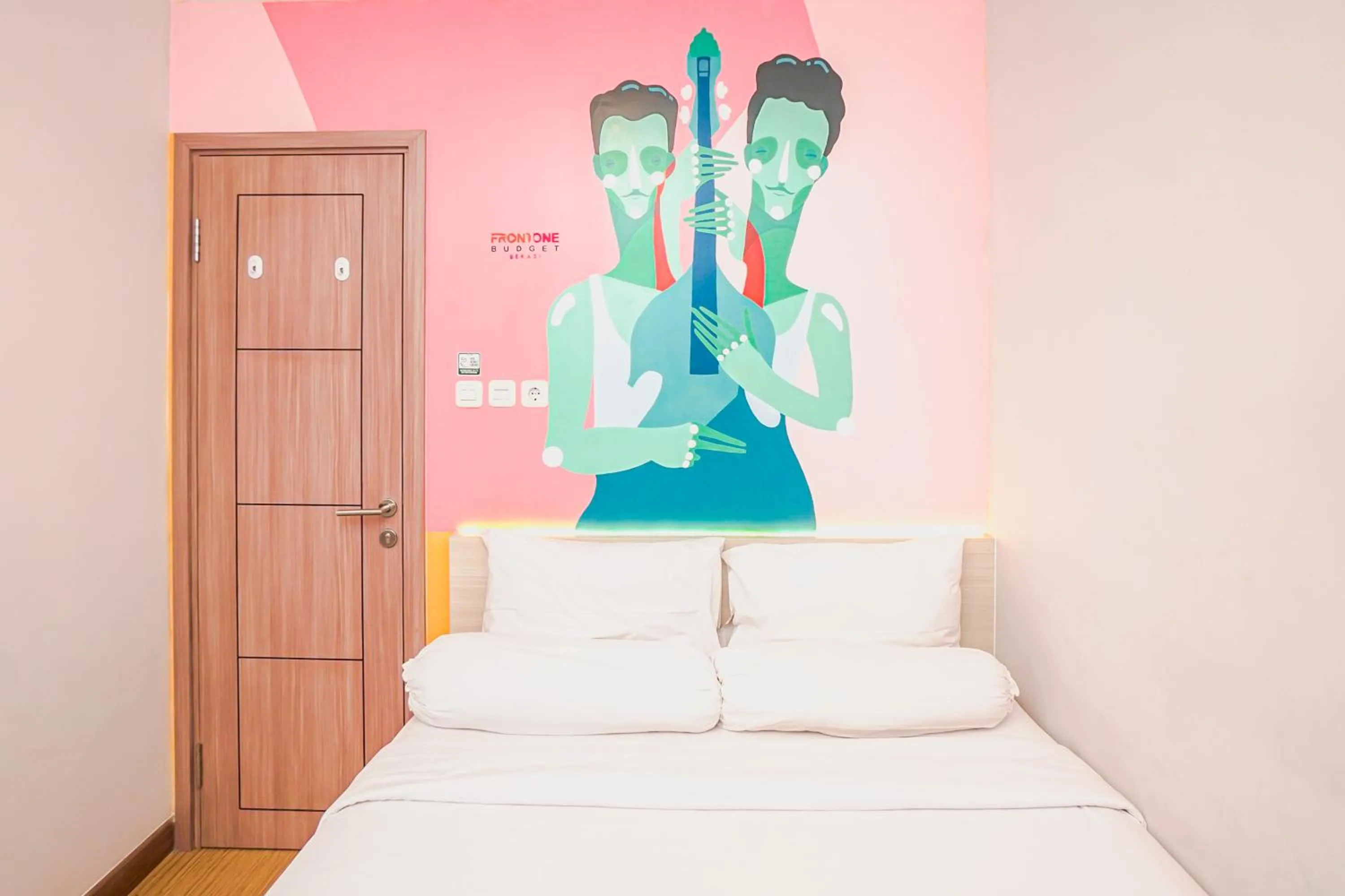 Deluxe Suite in Front One Budget bekasi