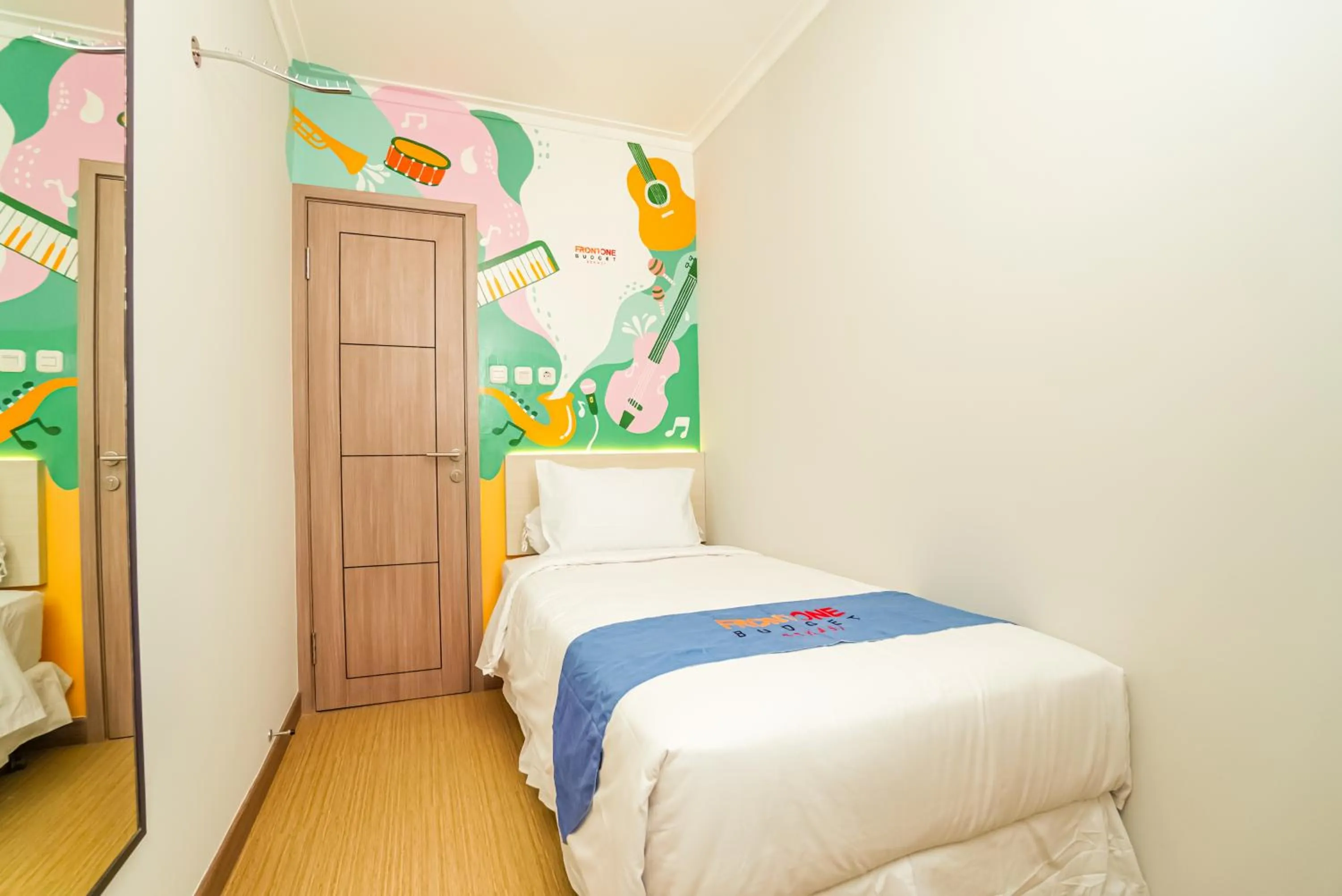 Superior Single Room in Front One Budget bekasi