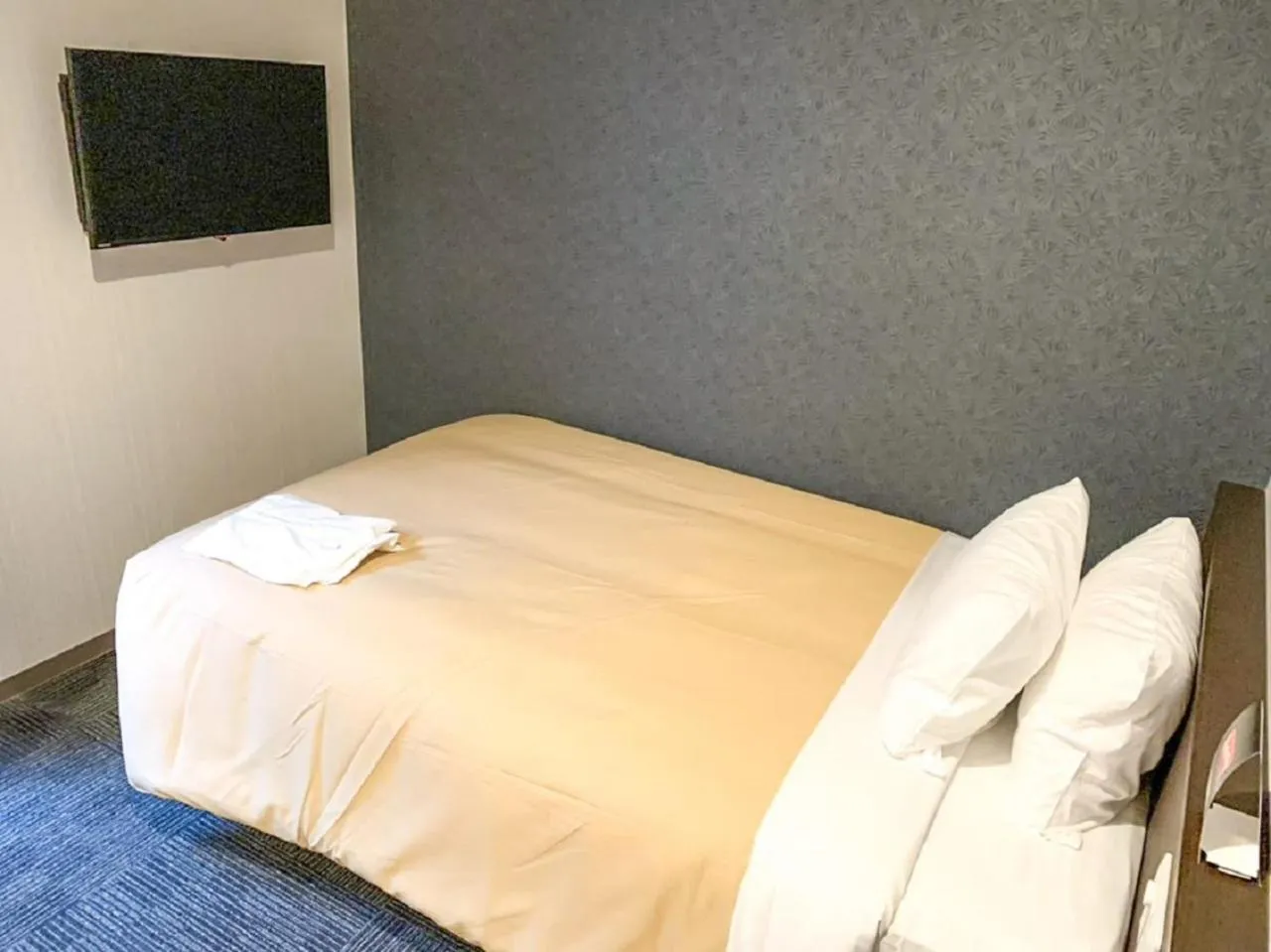 Double Room with Small Double Bed - single occupancy - Smoking in HOTEL LiVEMAX Kyoto Nijojonishi