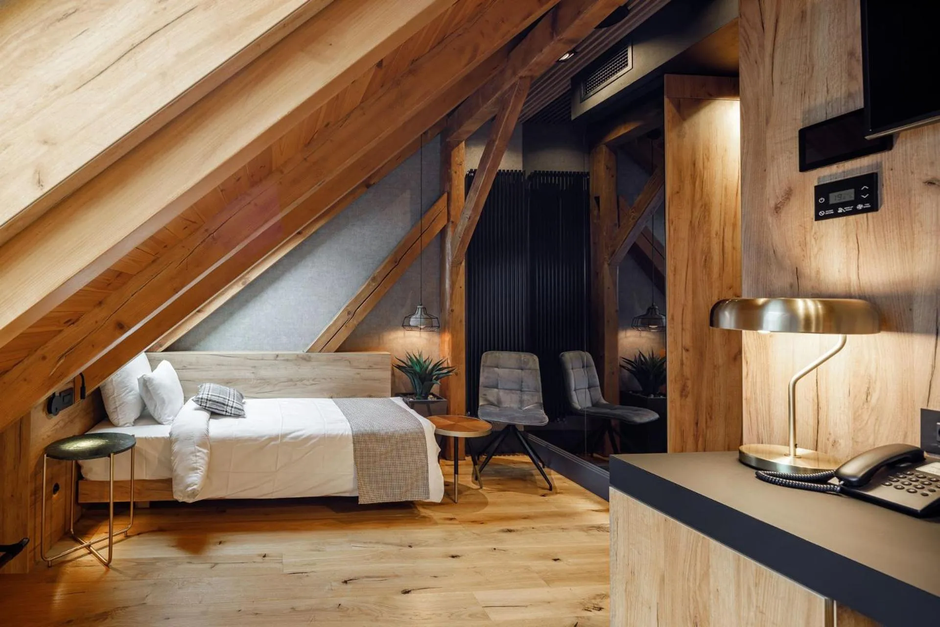 Standard Twin Room - Attic in SCHUSTER Boarding House
