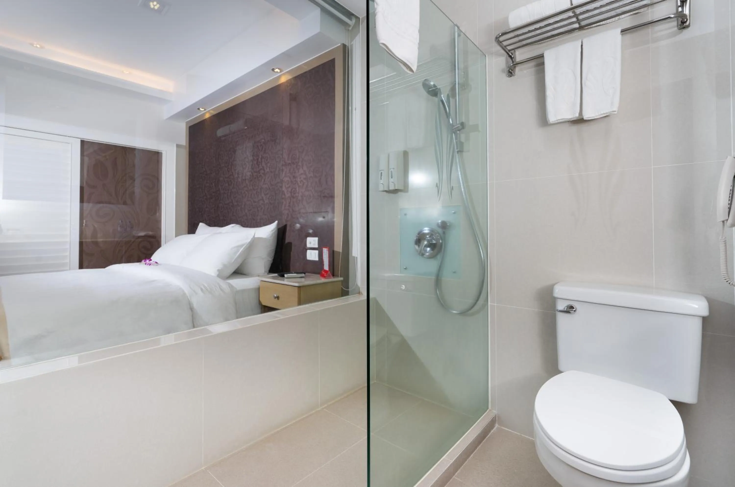 Club Double or Twin Room - single occupancy in Empress Hotel Ho Chi Minh City