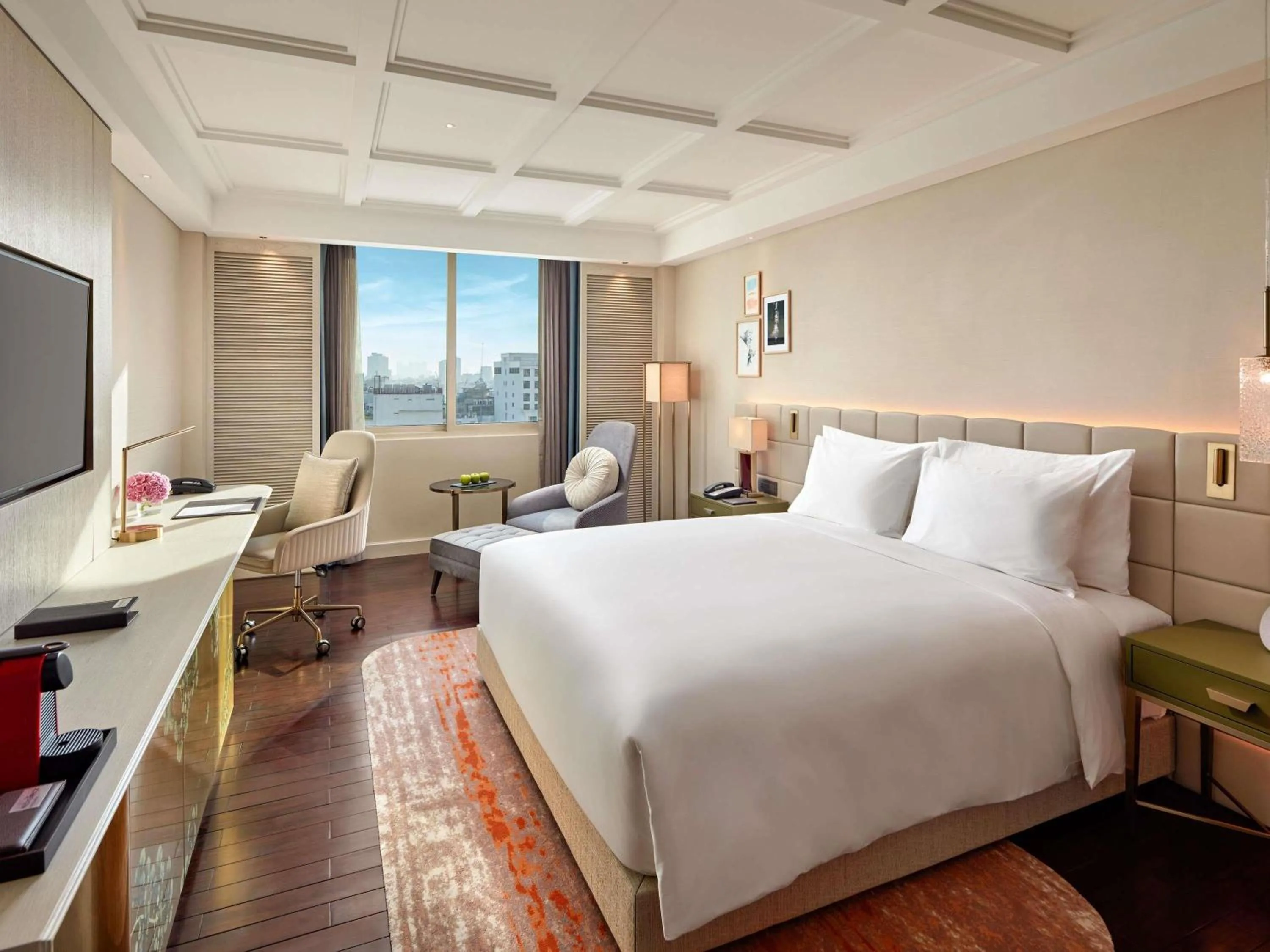 Executive Twin Room with Lounge Access - High Floor - Complimentary daily chocolate hour 5-6pm in Mövenpick Hotel Hanoi Centre