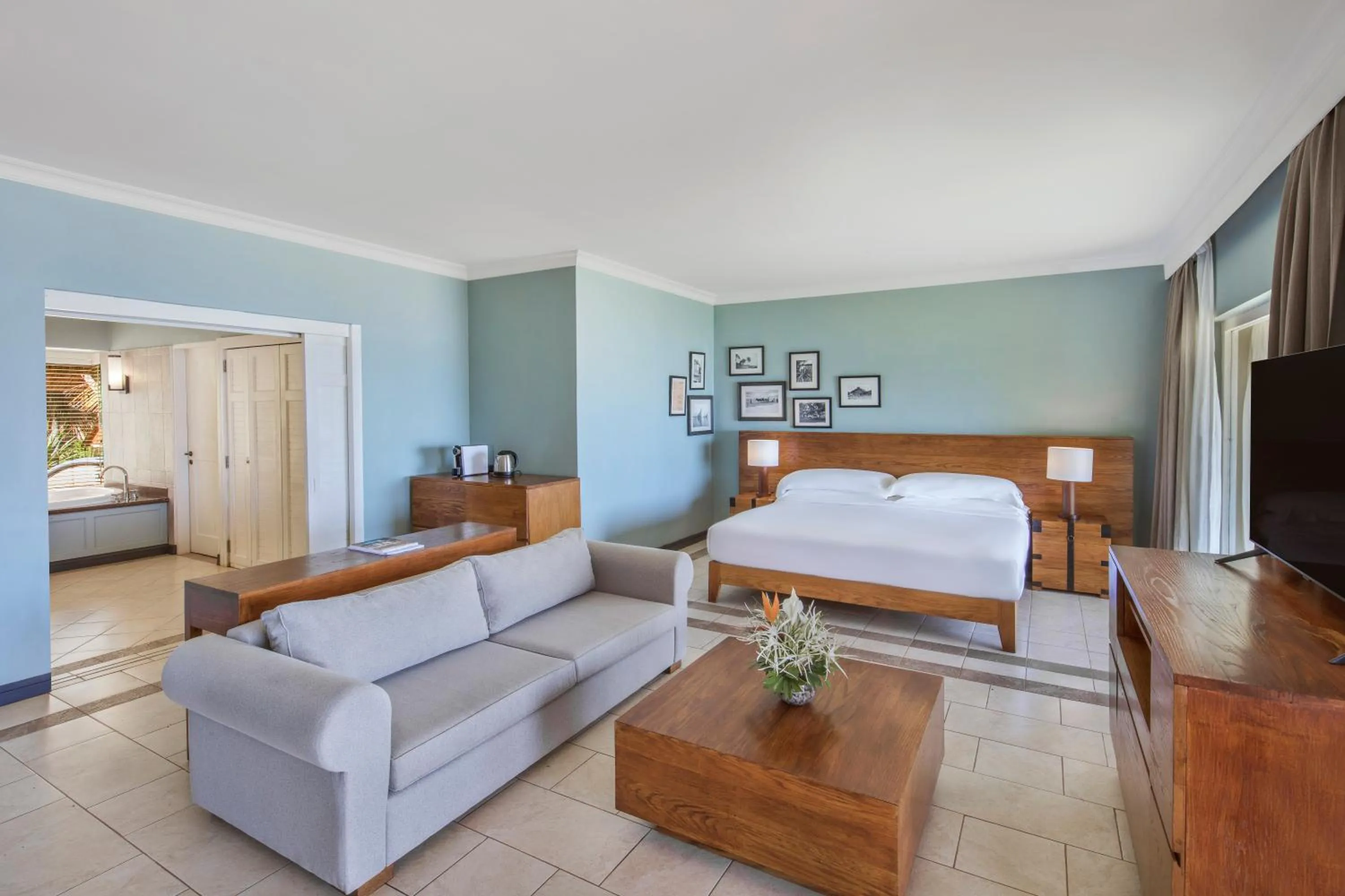 Club Beachfront Junior Suite Ground Floor in Outrigger Mauritius Beach Resort