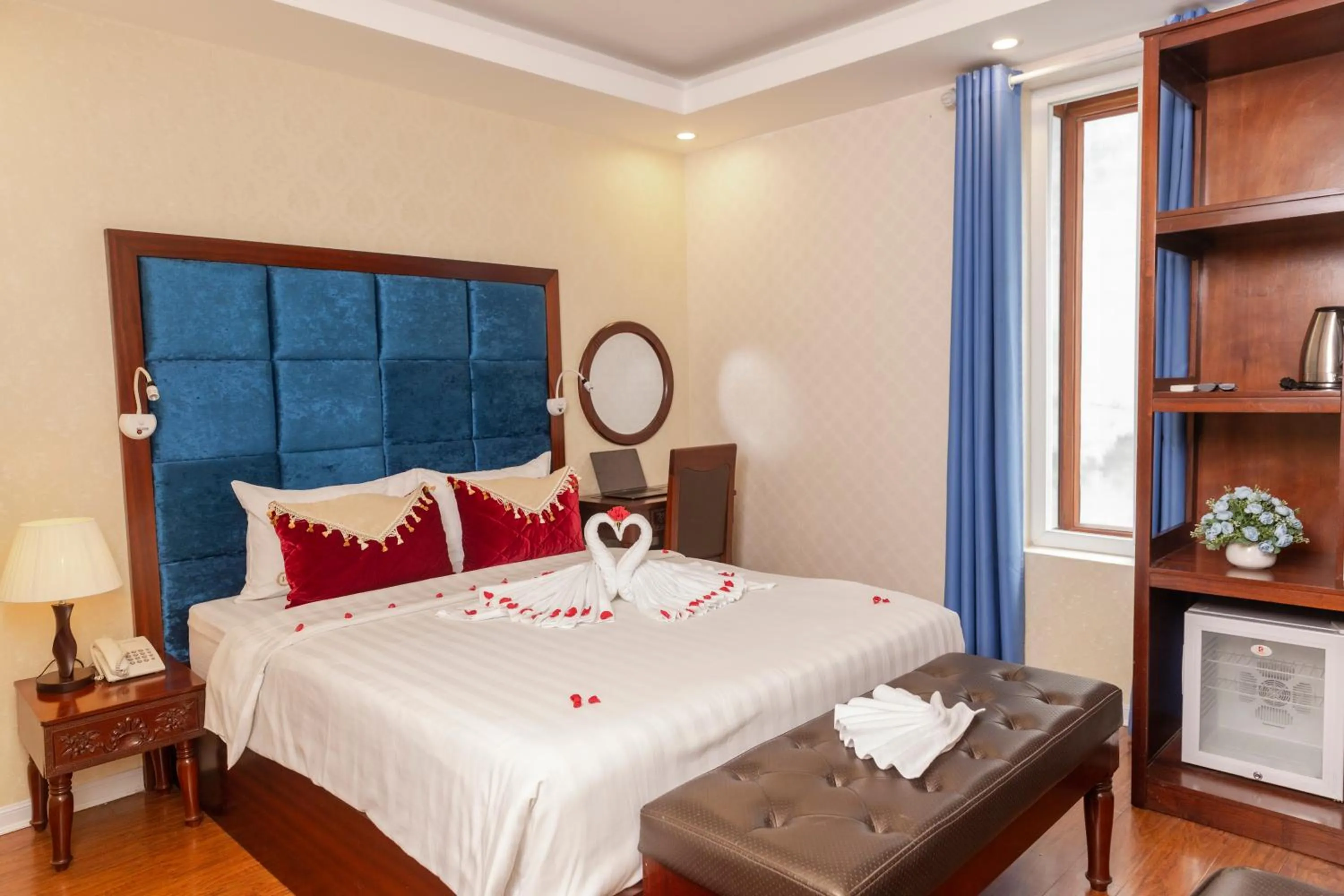 Double or Twin Room with City View in Hanoi City Backpackers Hostel