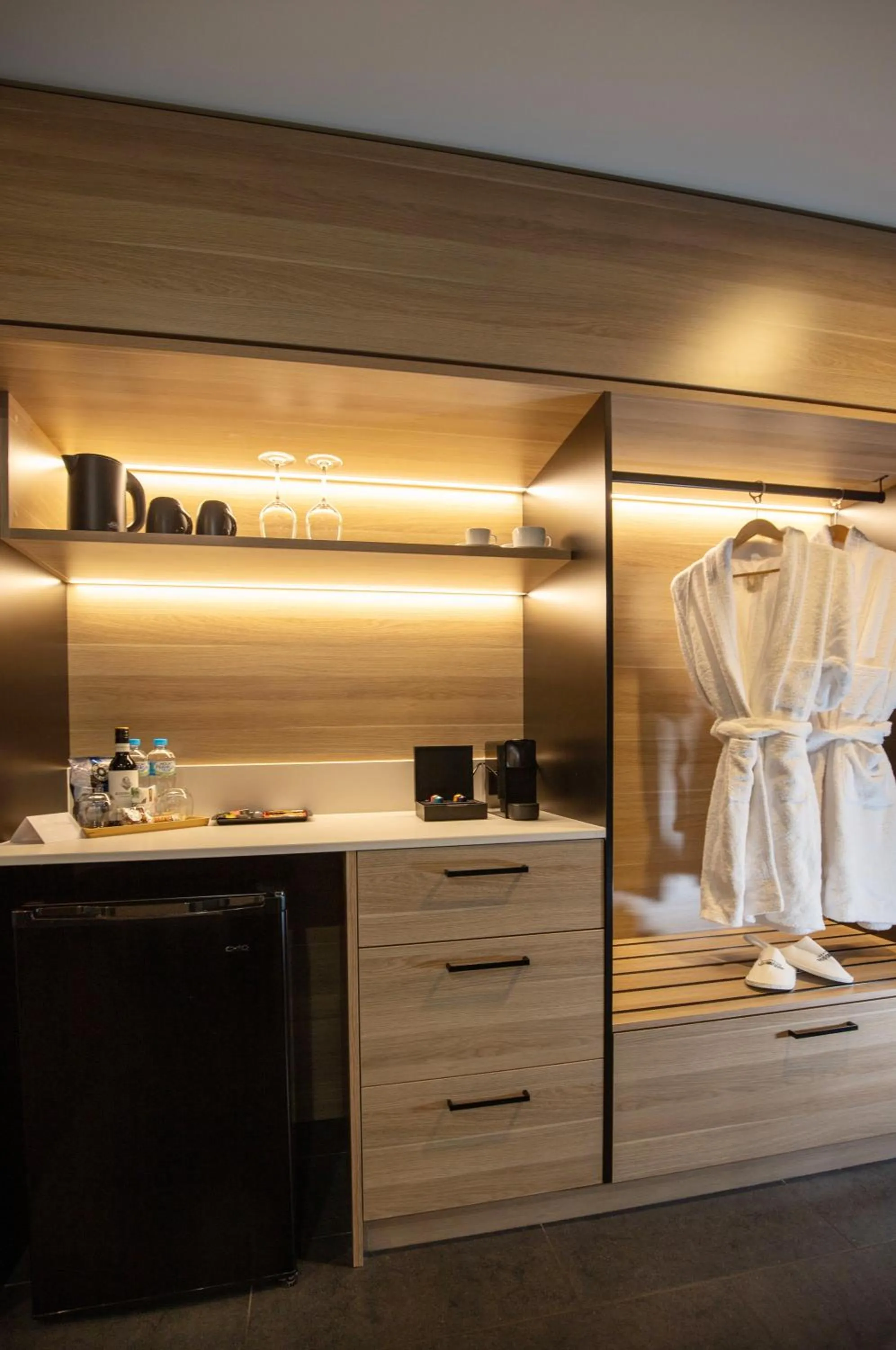 Deluxe Bridgeview Suite in Bridgeport Hotel