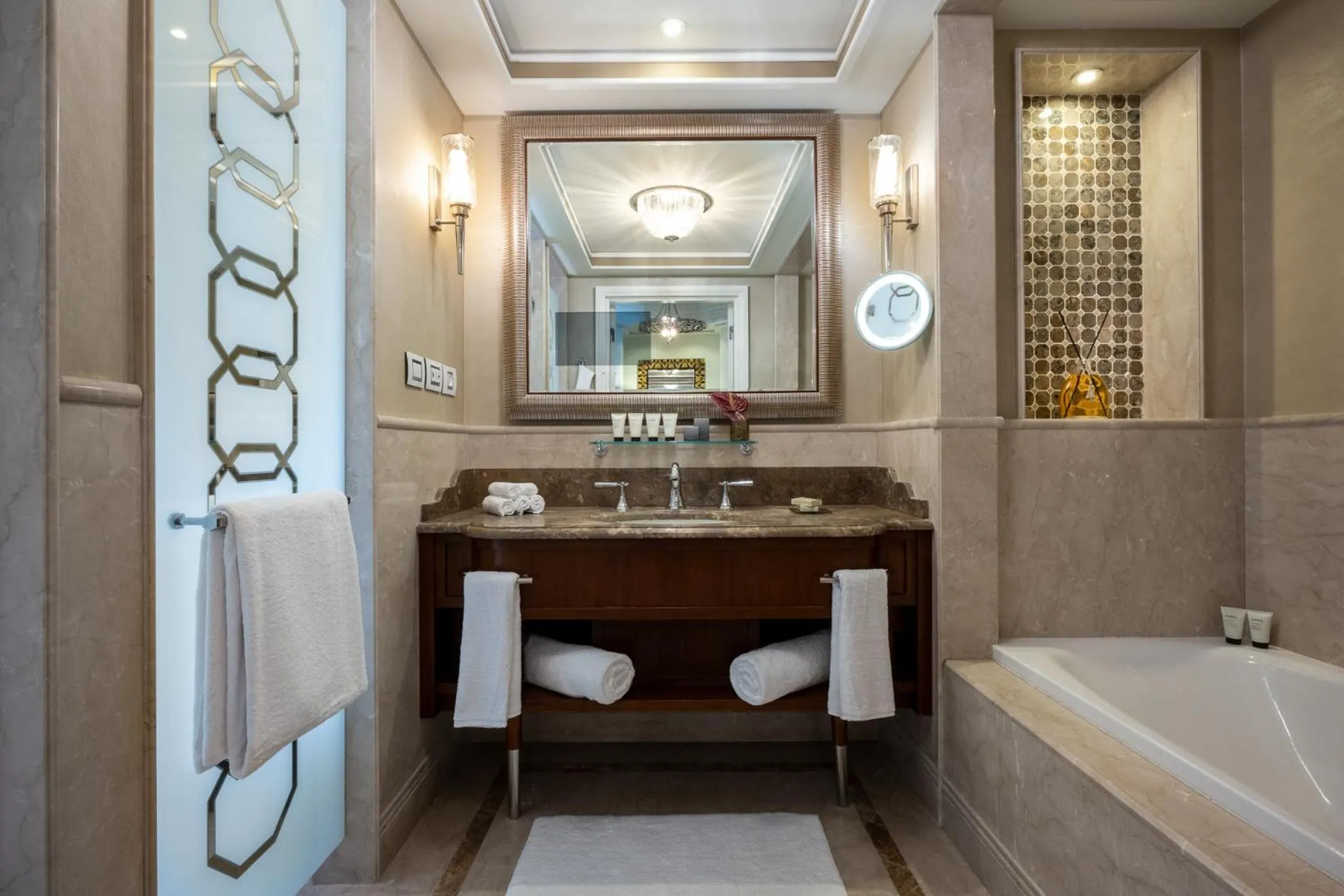 Deluxe King Room in Waldorf Astoria Jerusalem