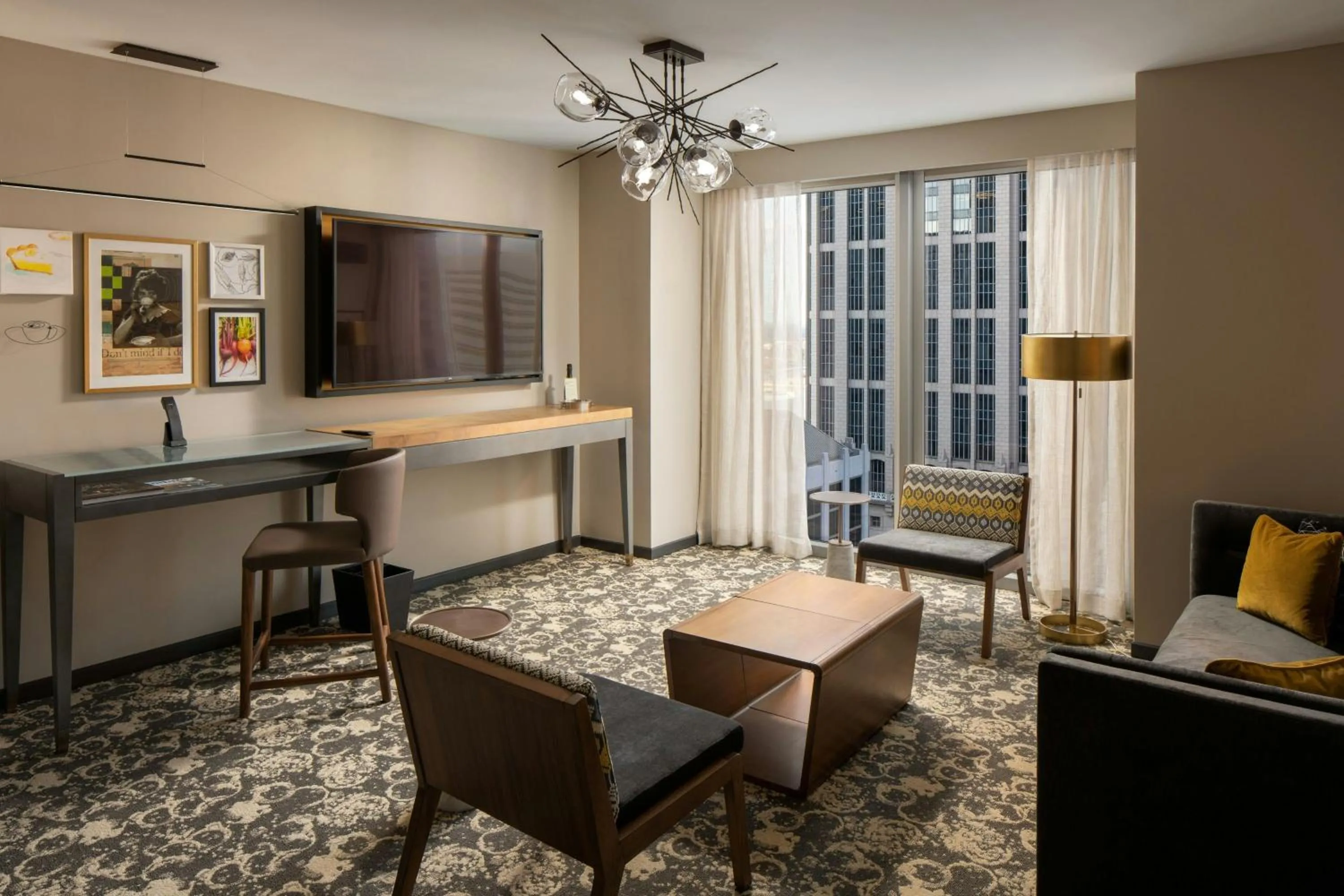 1 Bedroom Suite, 1 King,  City View (Hearing Accessible) in Epicurean Atlanta, Autograph Collection