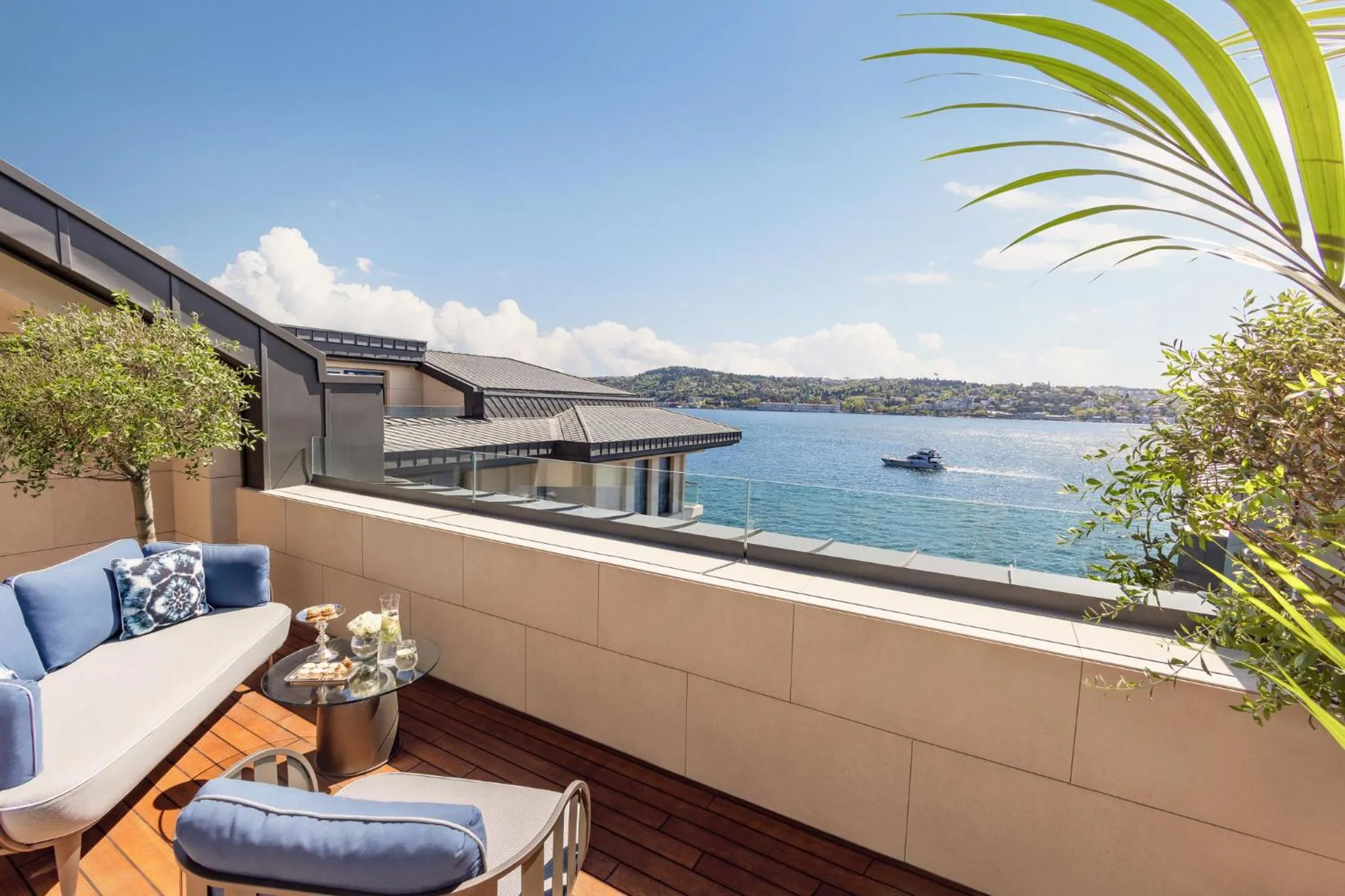 Junior Bosphorus Suite in Mandarin Oriental Bosphorus, Istanbul