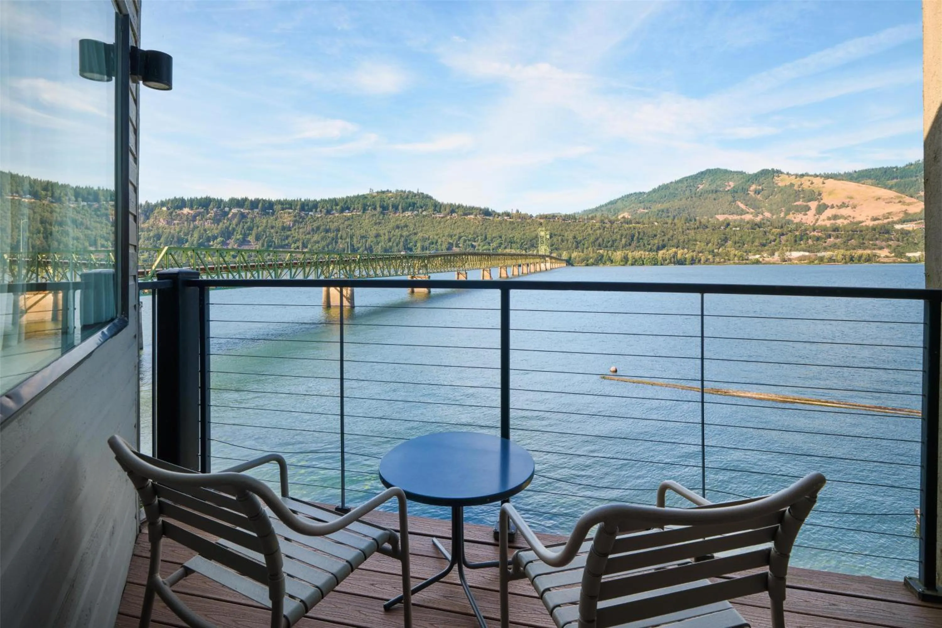 Suite with River View with One King Bed and One Queen Bed - No Pets in Best Western Plus Hood River Inn