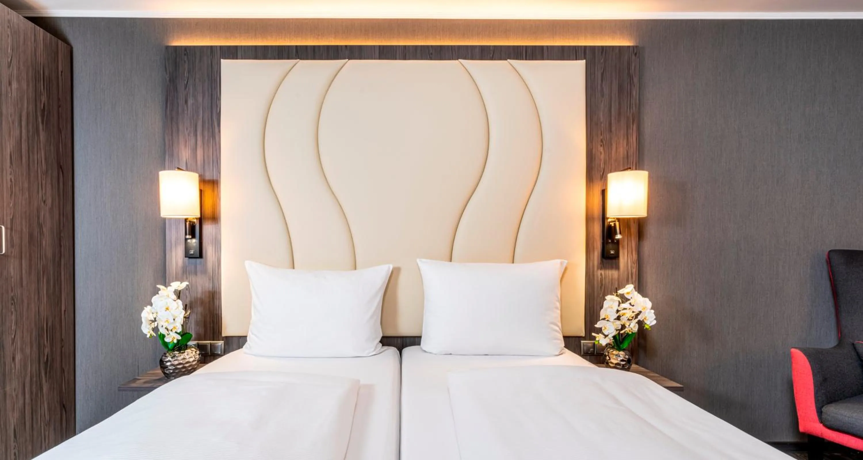 Standard Single Room - Court Side in PLAZA Premium Parkhotel Norderstedt